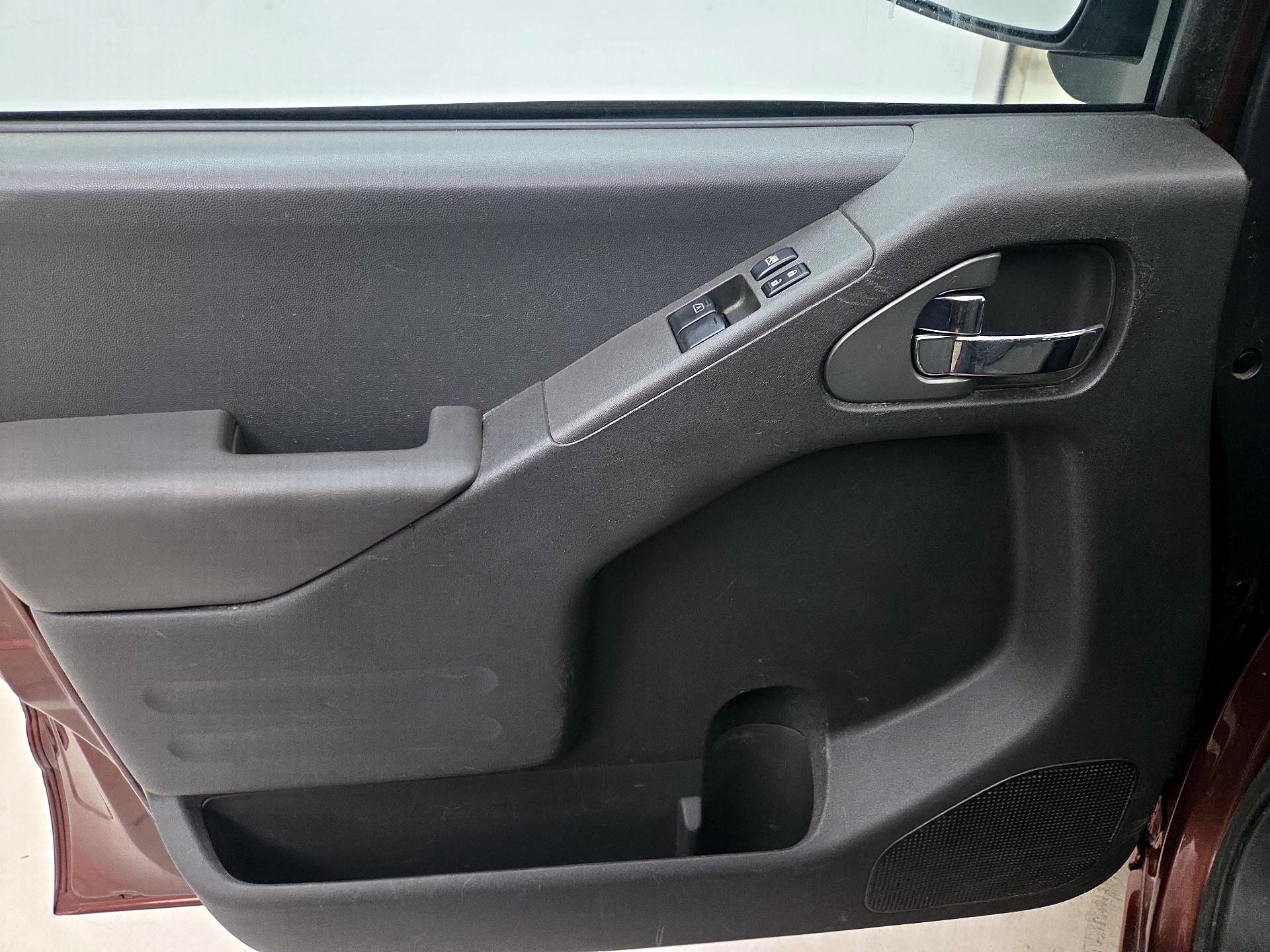 Thumbnail: 2016 Nissan Frontier - 12