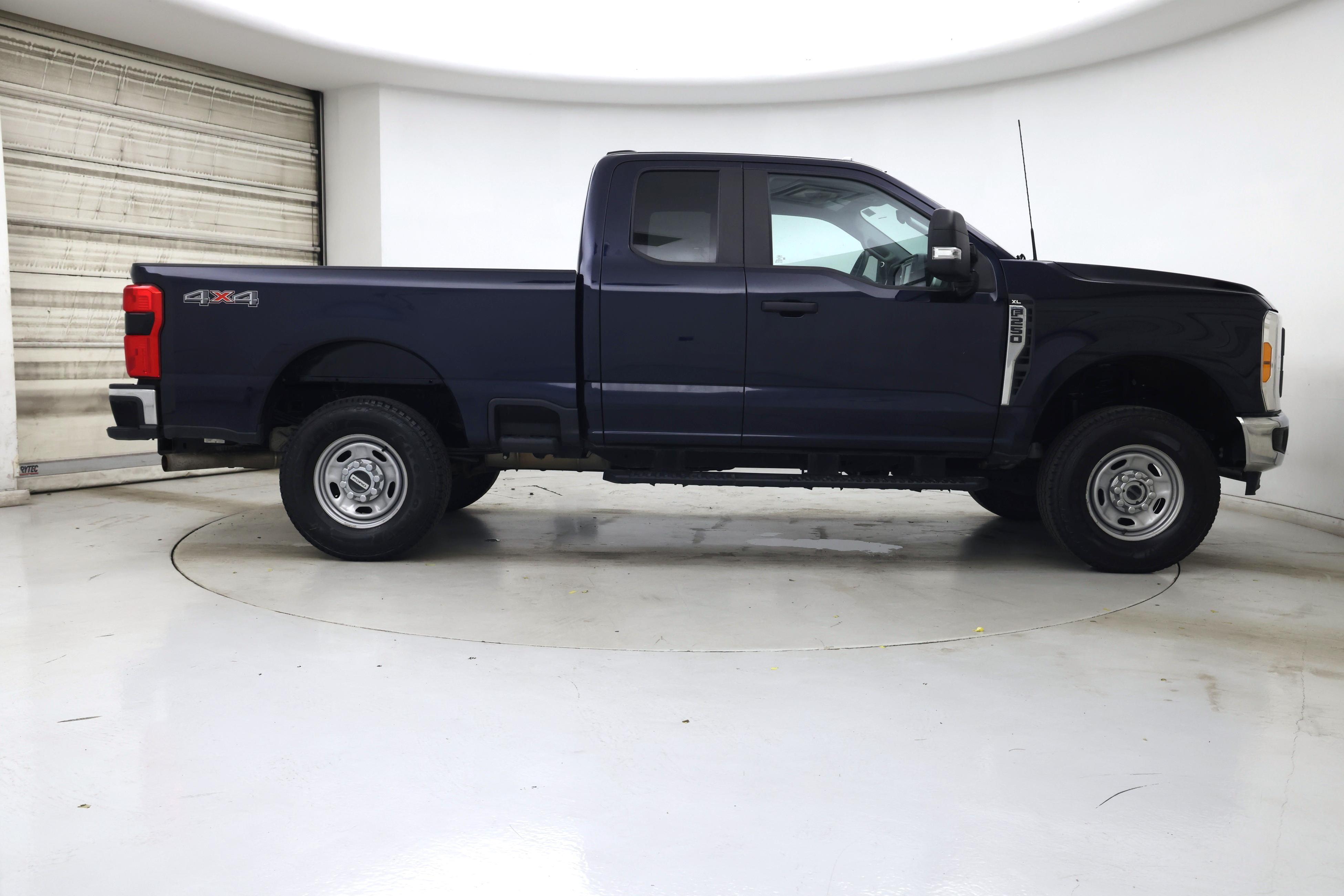 Thumbnail: 2023 Ford F-250 - 7