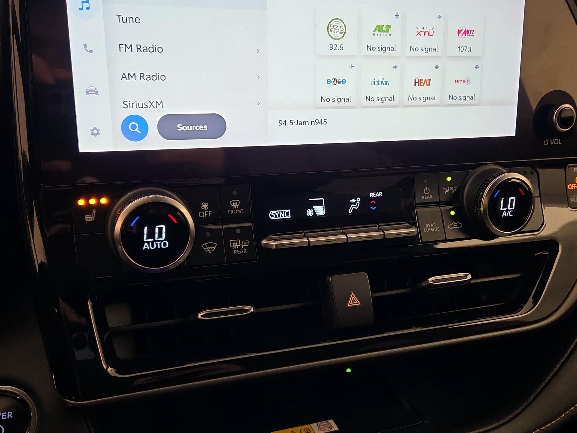 Thumbnail: 2023 Toyota Highlander - 16