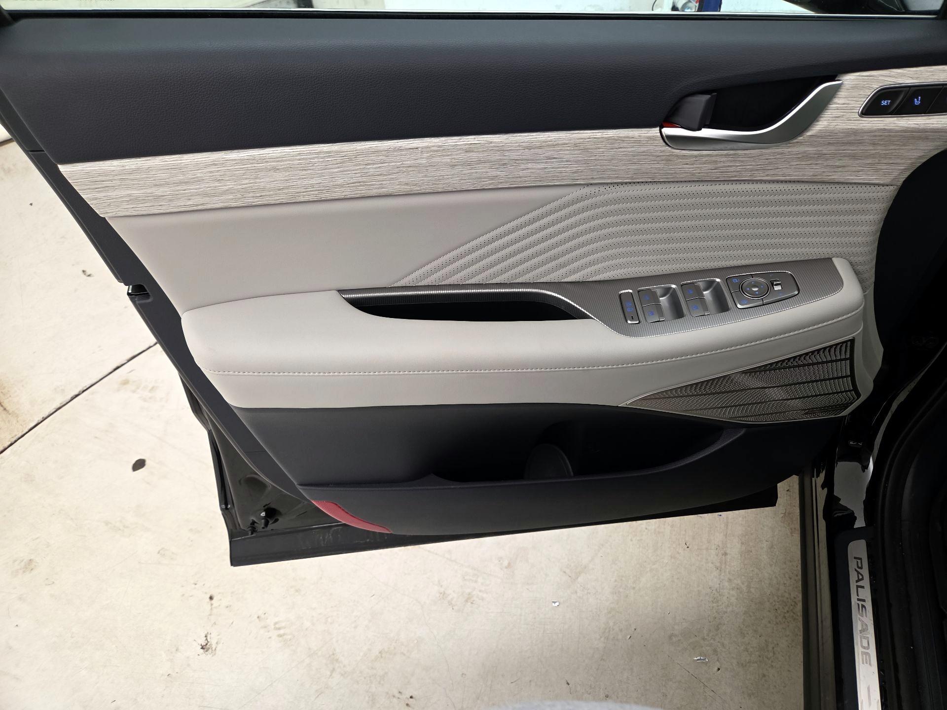 Thumbnail: 2025 Hyundai Palisade - 12