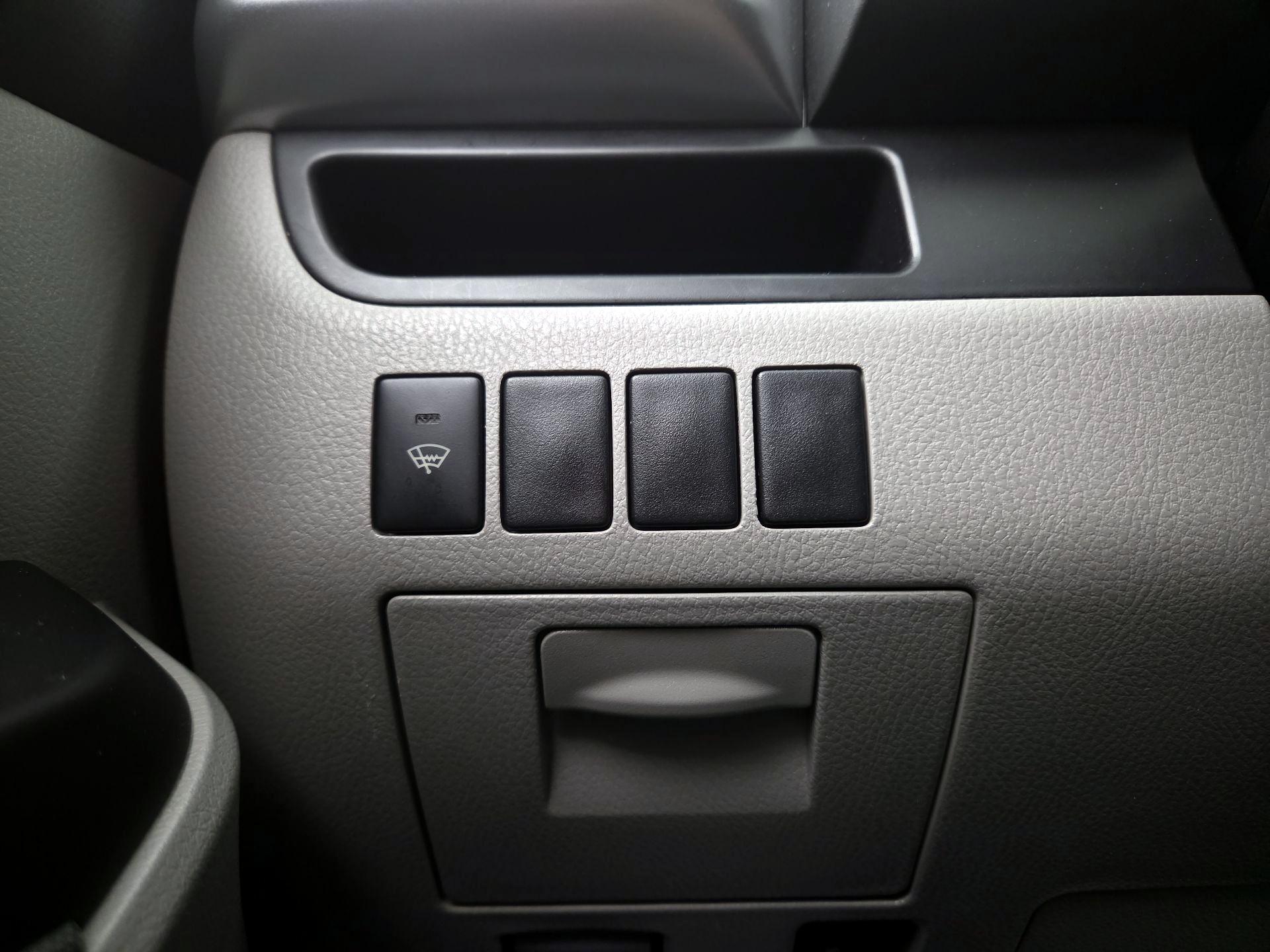 Thumbnail: 2015 Toyota Highlander - 13