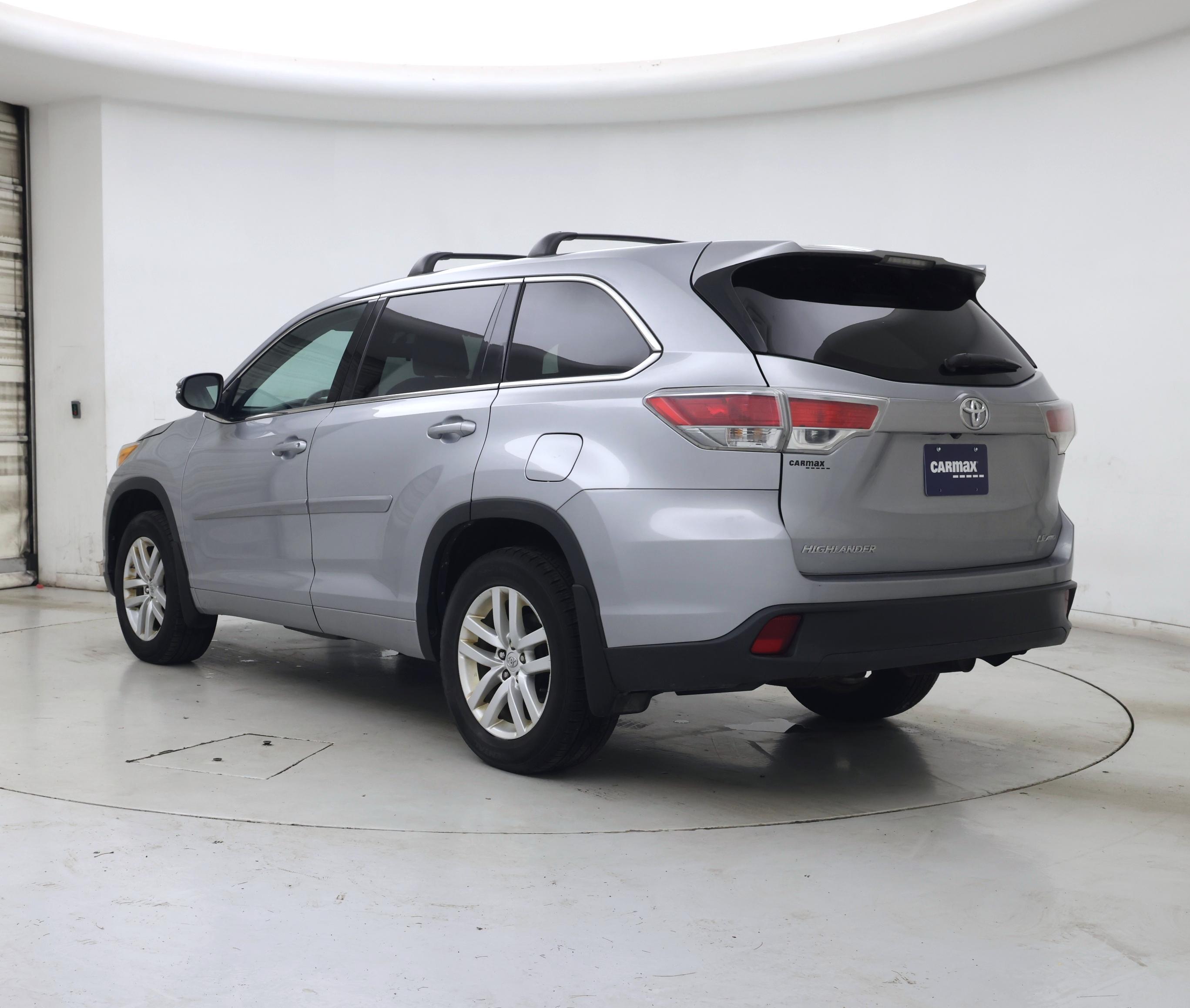 Thumbnail: 2015 Toyota Highlander - 2