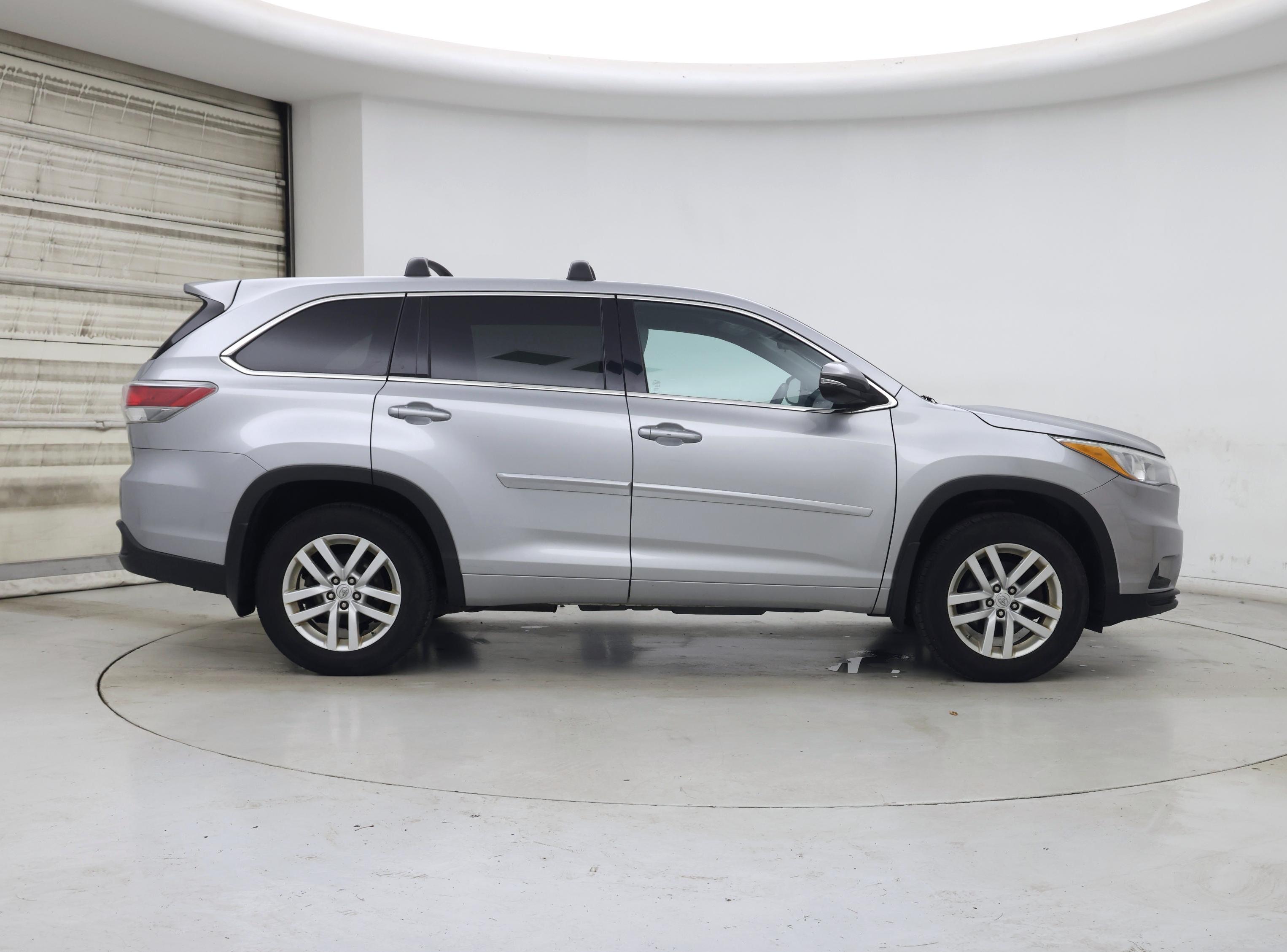 Thumbnail: 2015 Toyota Highlander - 7