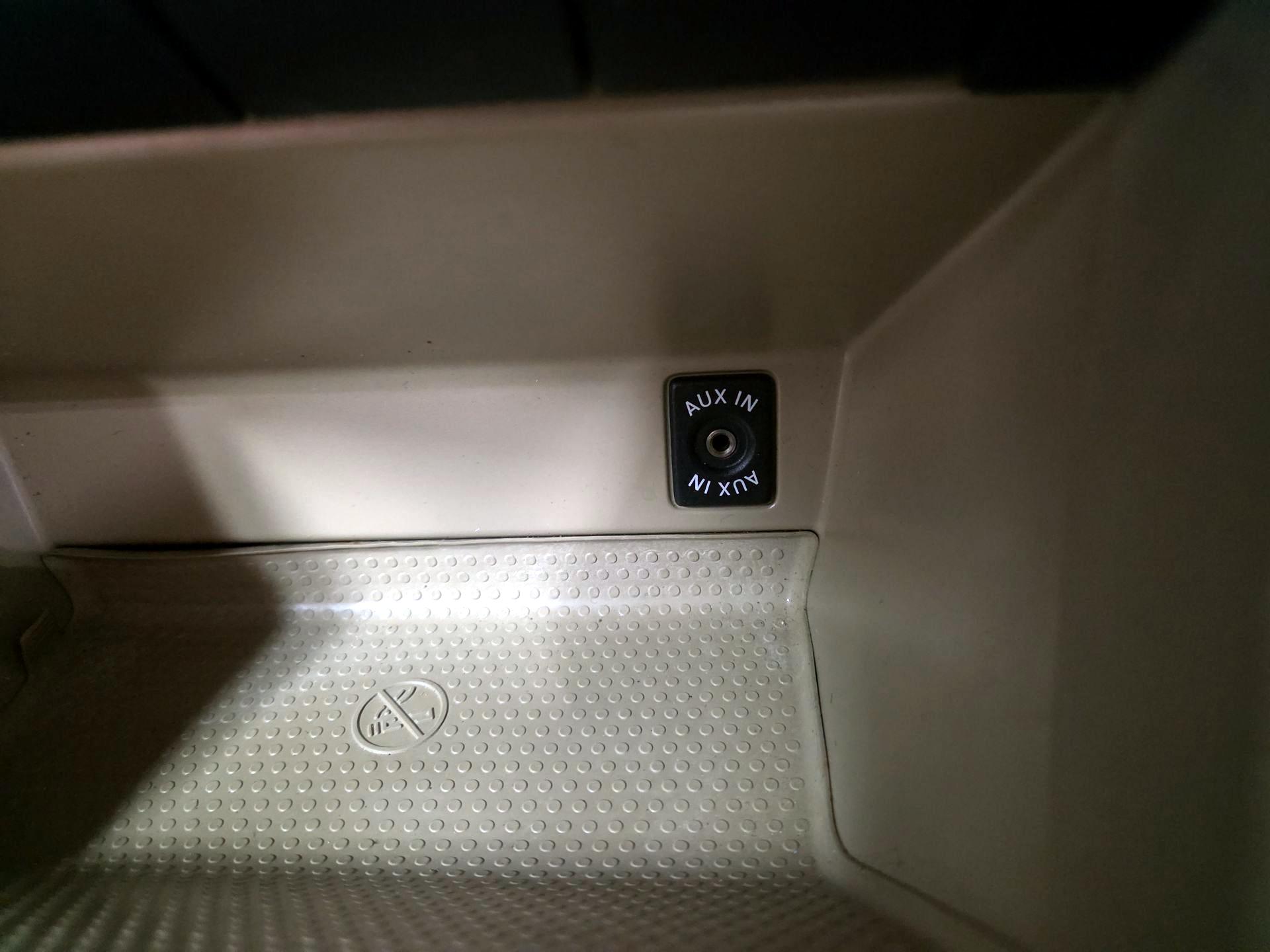 Thumbnail: 2014 Volkswagen Beetle - 17