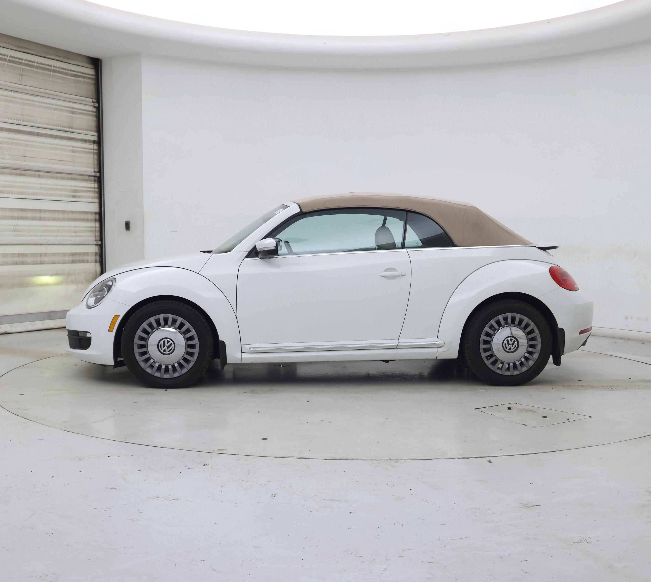 Thumbnail: 2014 Volkswagen Beetle - 3