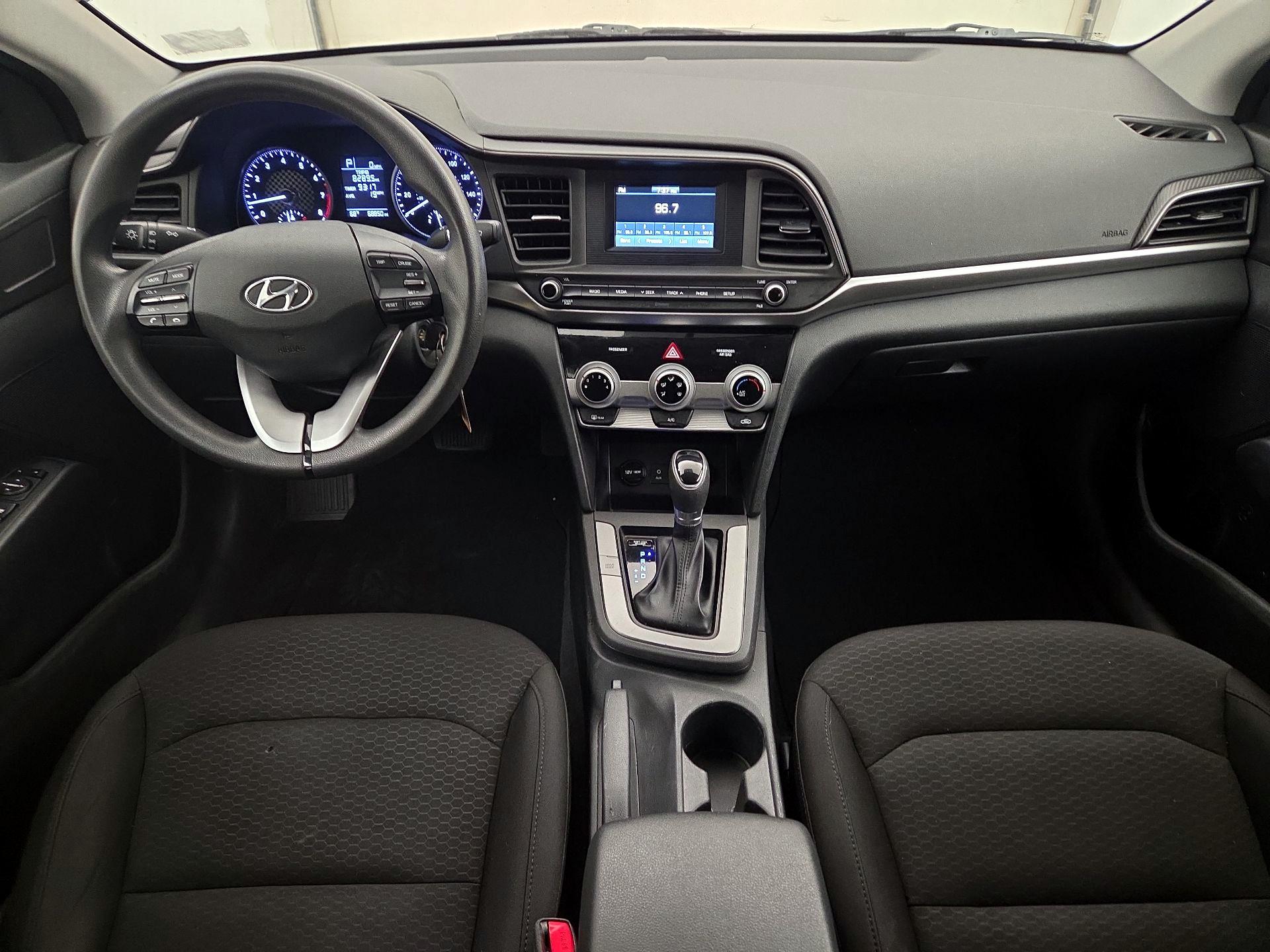 Thumbnail: 2019 Hyundai Elantra - 9