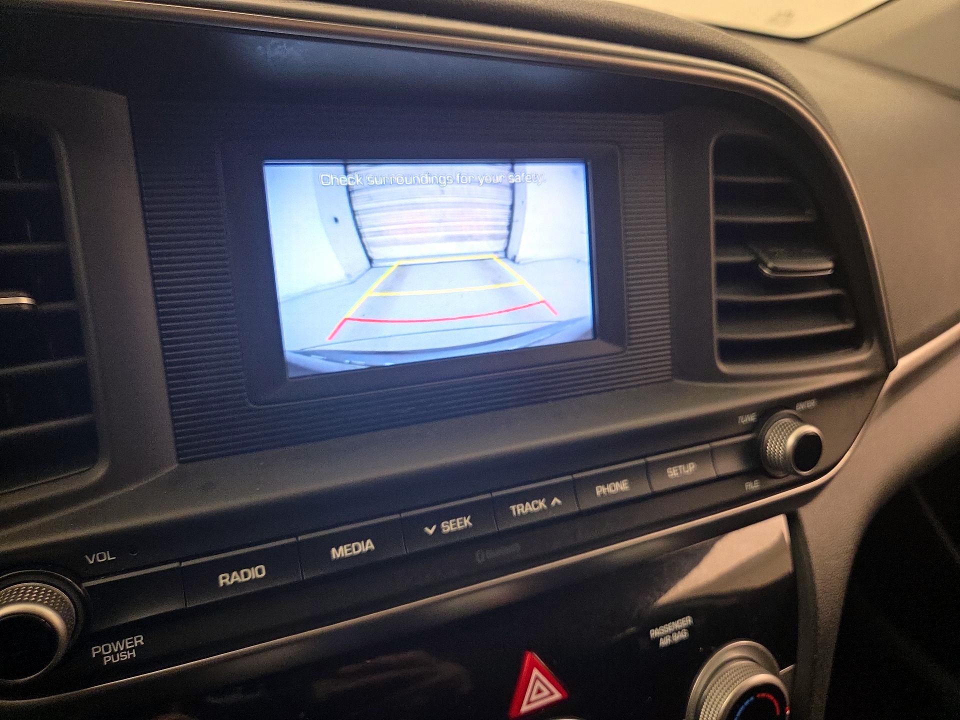 Thumbnail: 2019 Hyundai Elantra - 14