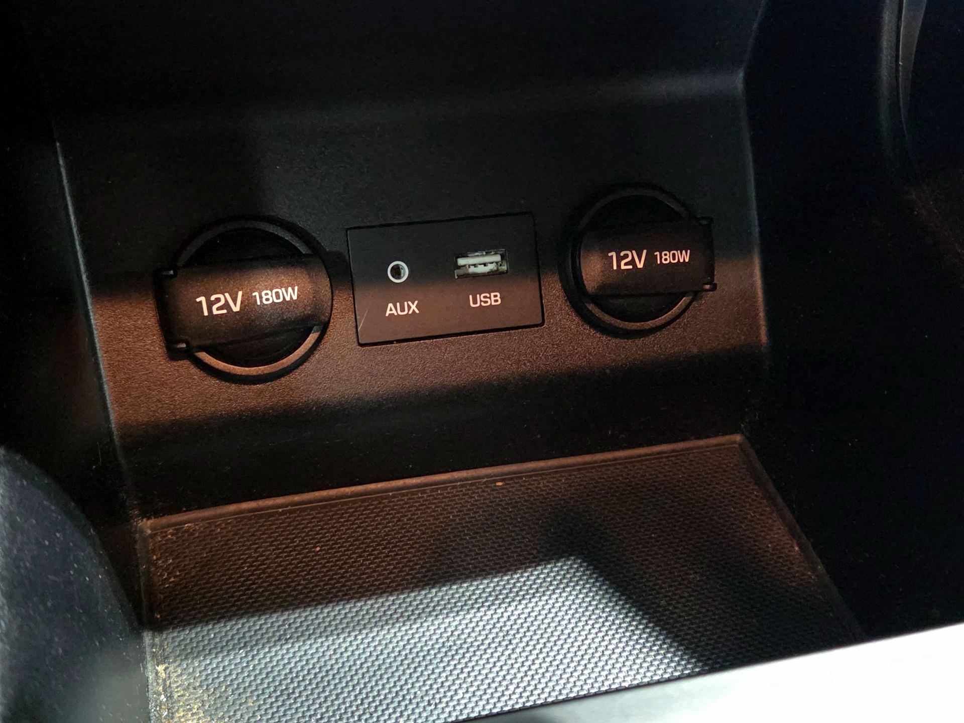 Thumbnail: 2019 Hyundai Elantra - 18