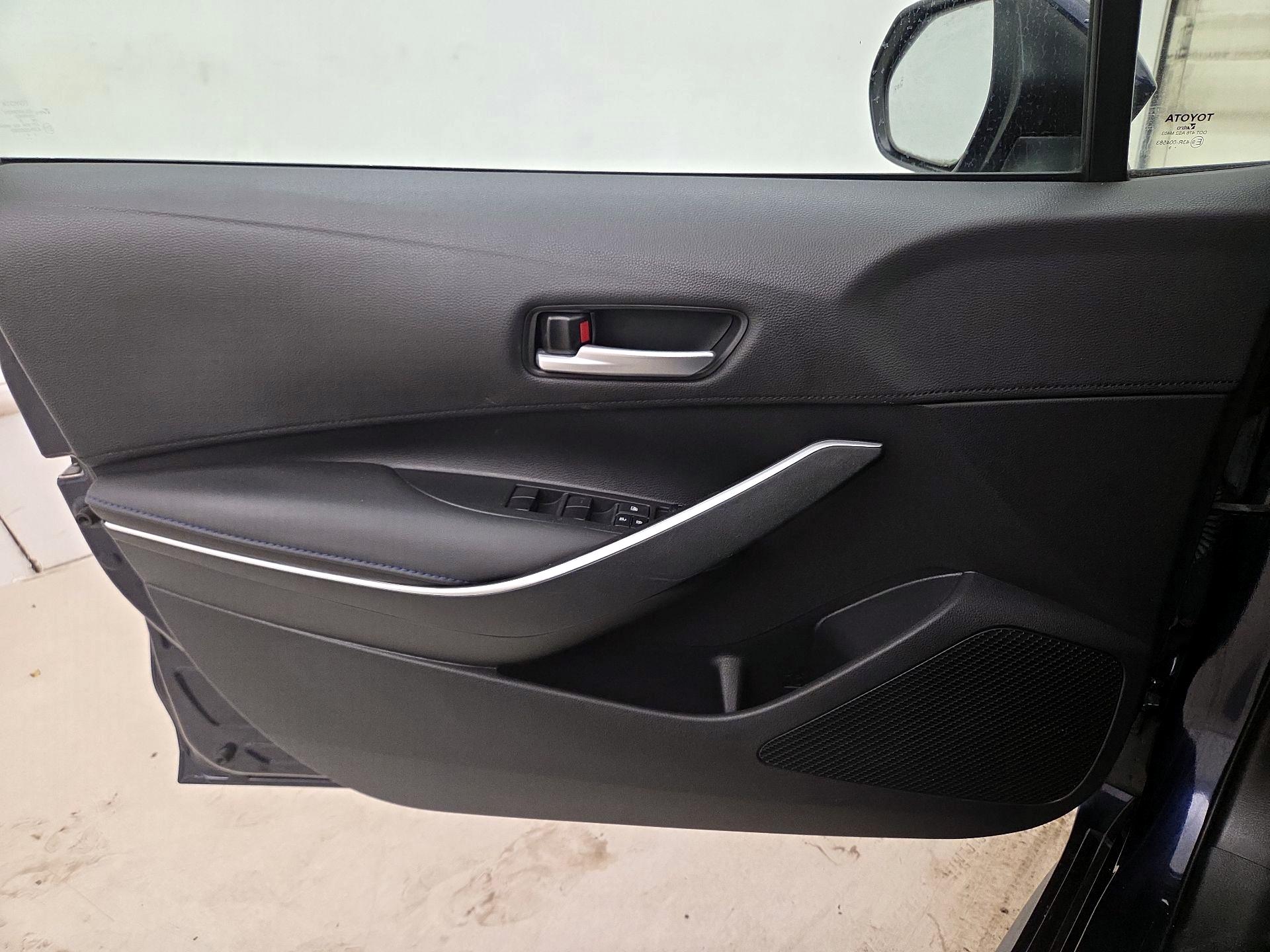 Thumbnail: 2020 Toyota Corolla - 12