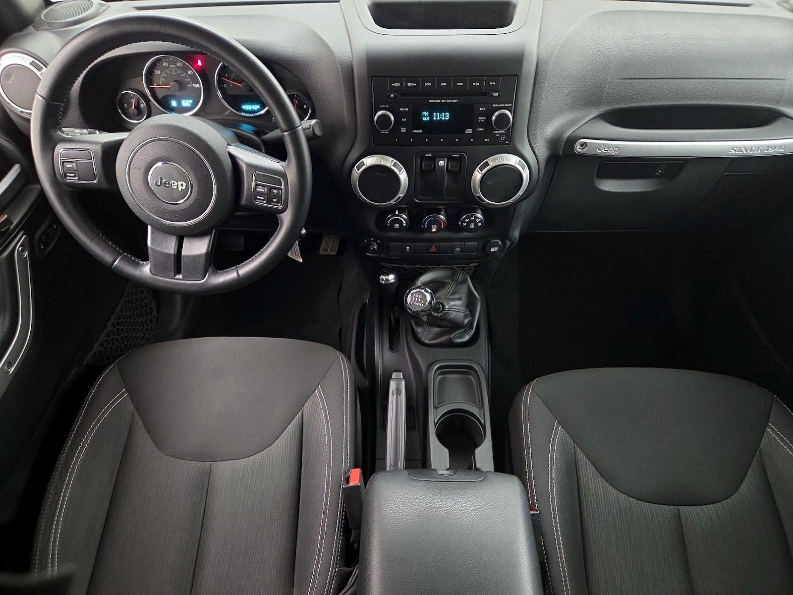 2016 Jeep Wrangler Sahara - Photo 10