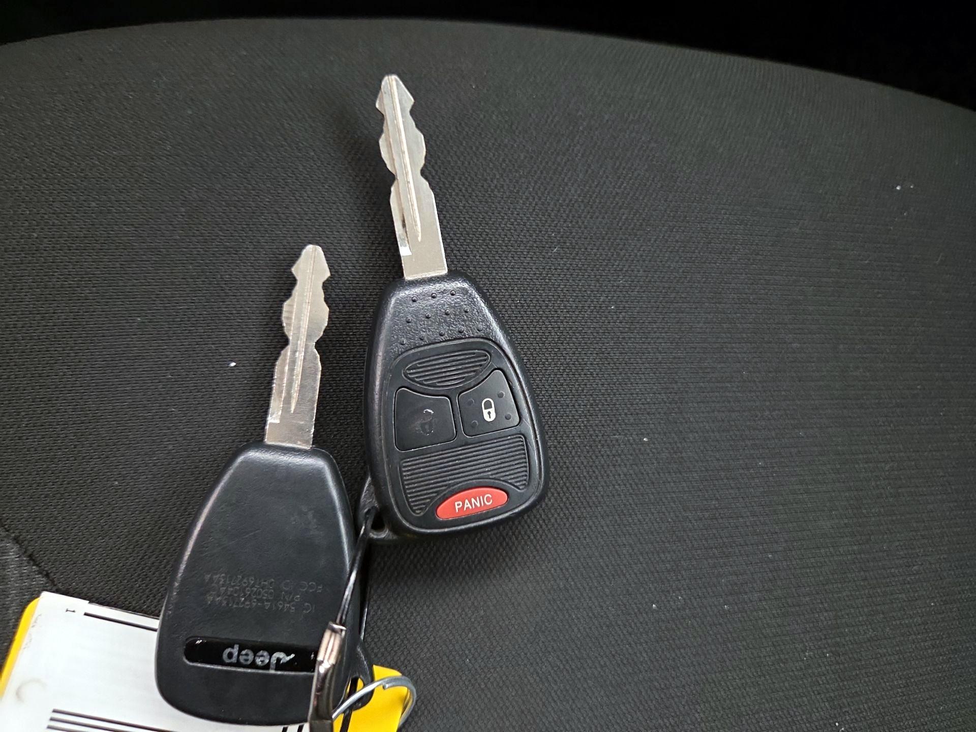 Thumbnail: 2016 Jeep Wrangler - 19