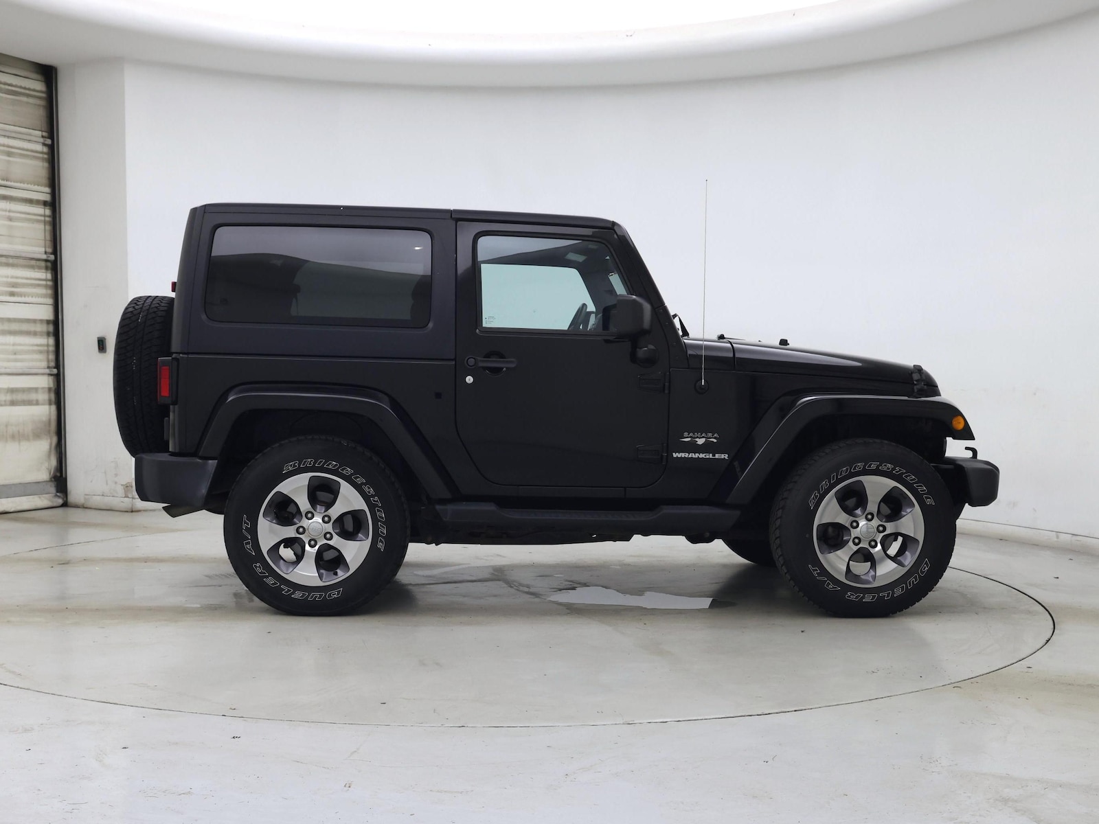 2016 Jeep Wrangler Sahara - Photo 8