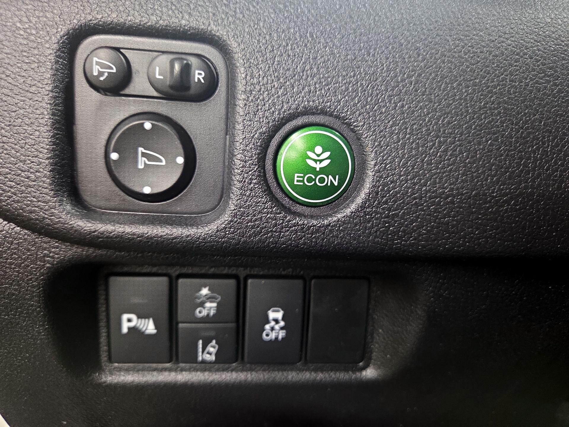 Thumbnail: 2019 Honda Passport - 13