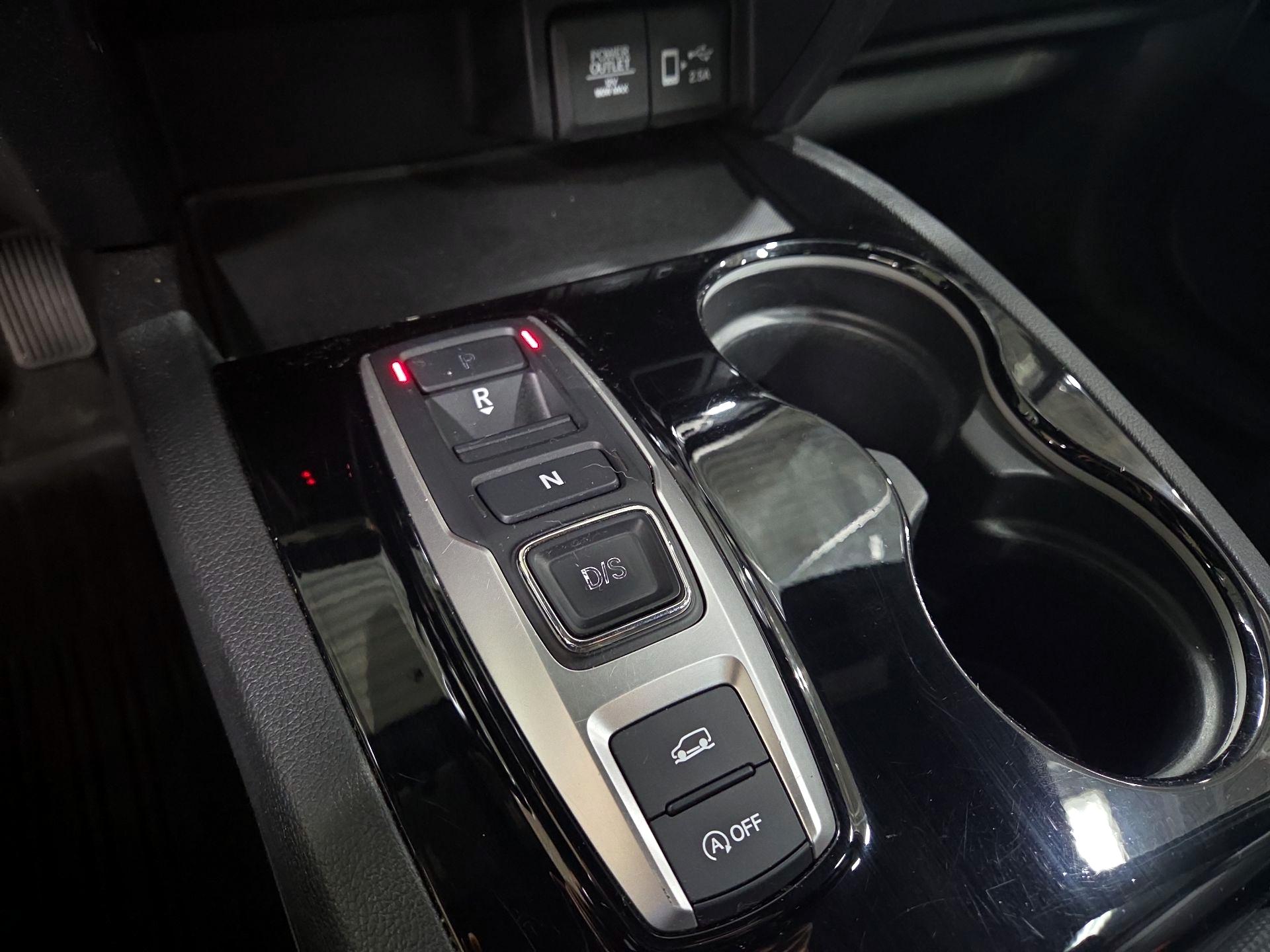 Thumbnail: 2019 Honda Passport - 17