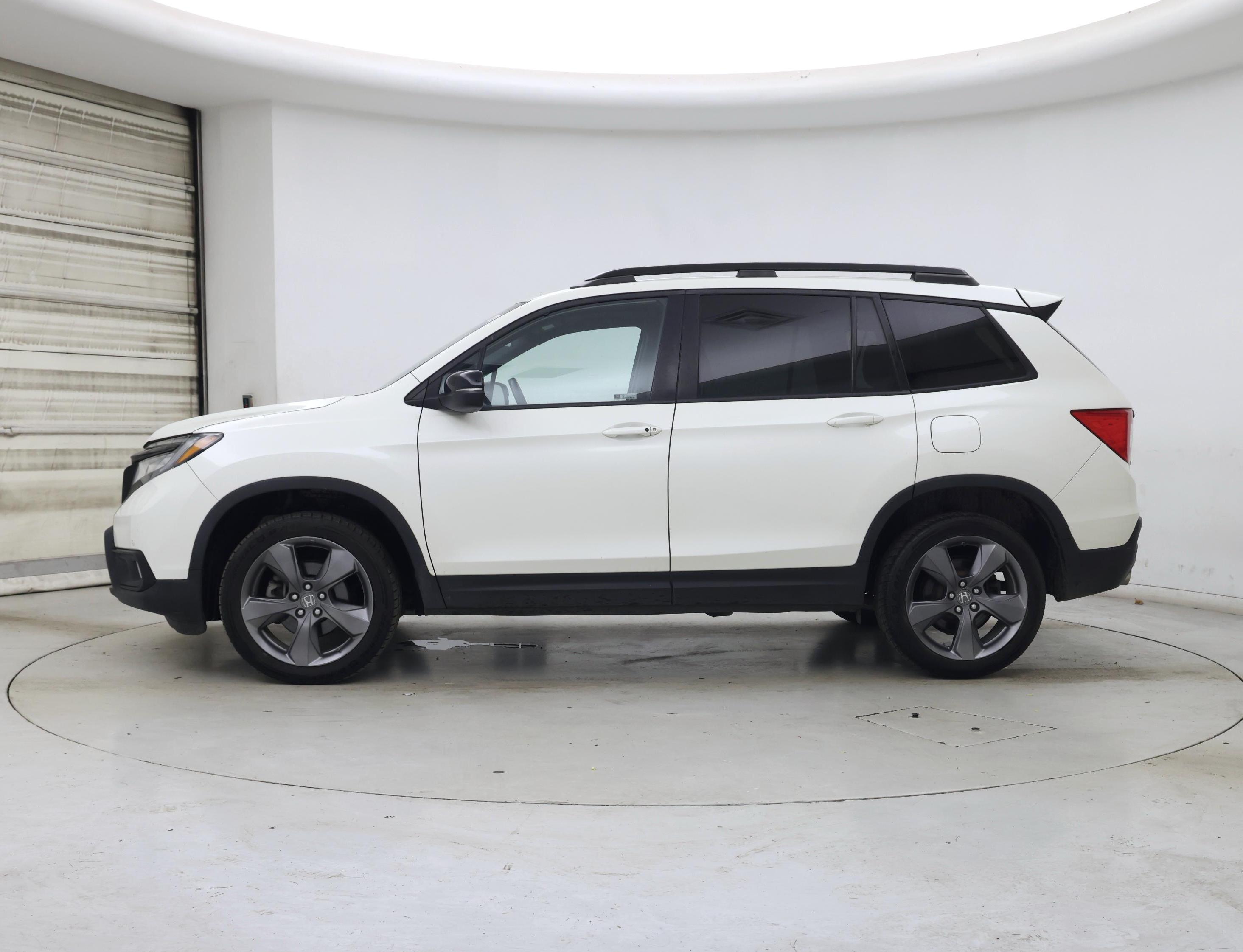 Thumbnail: 2019 Honda Passport - 3