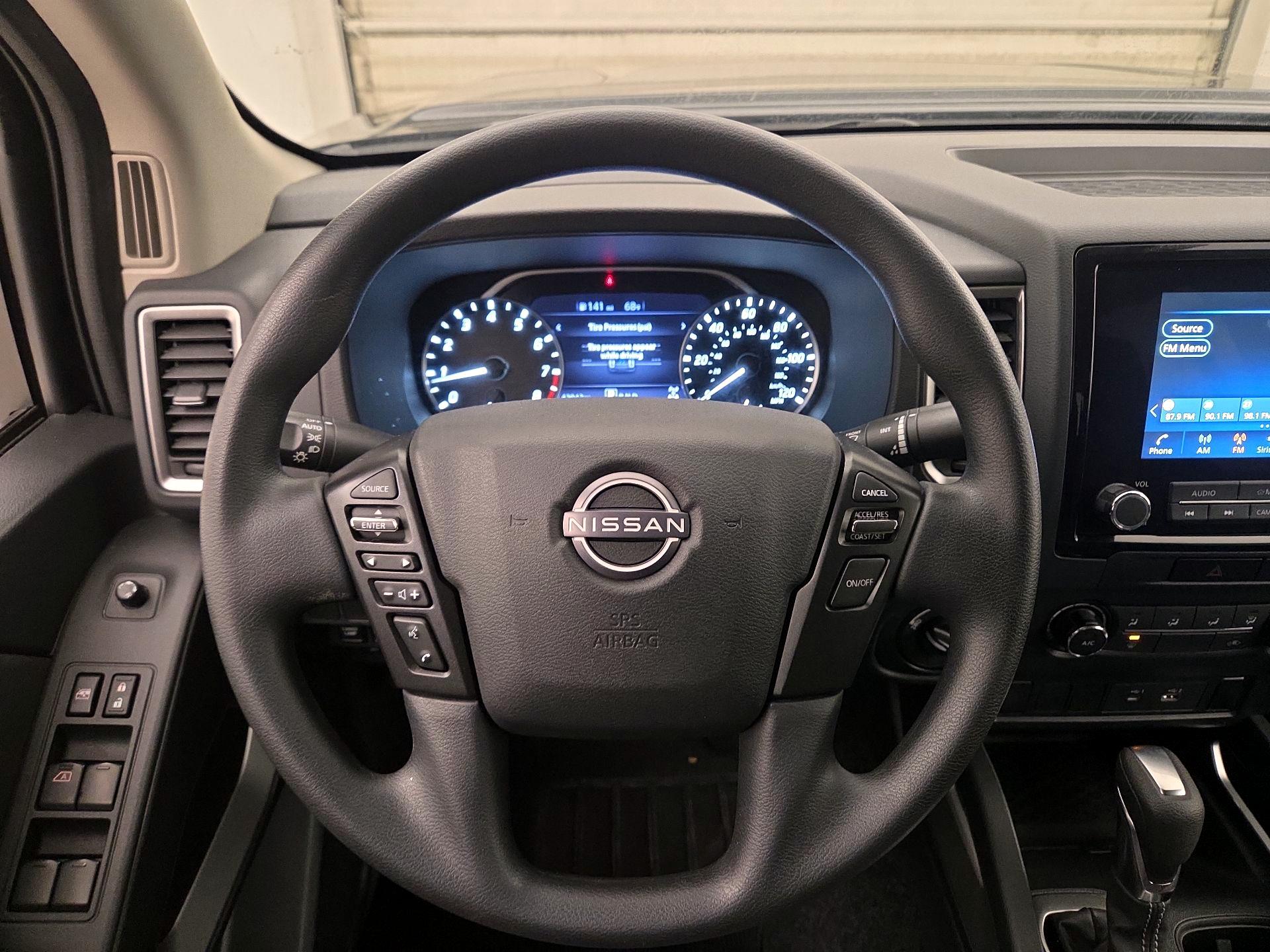 Thumbnail: 2022 Nissan Frontier - 10