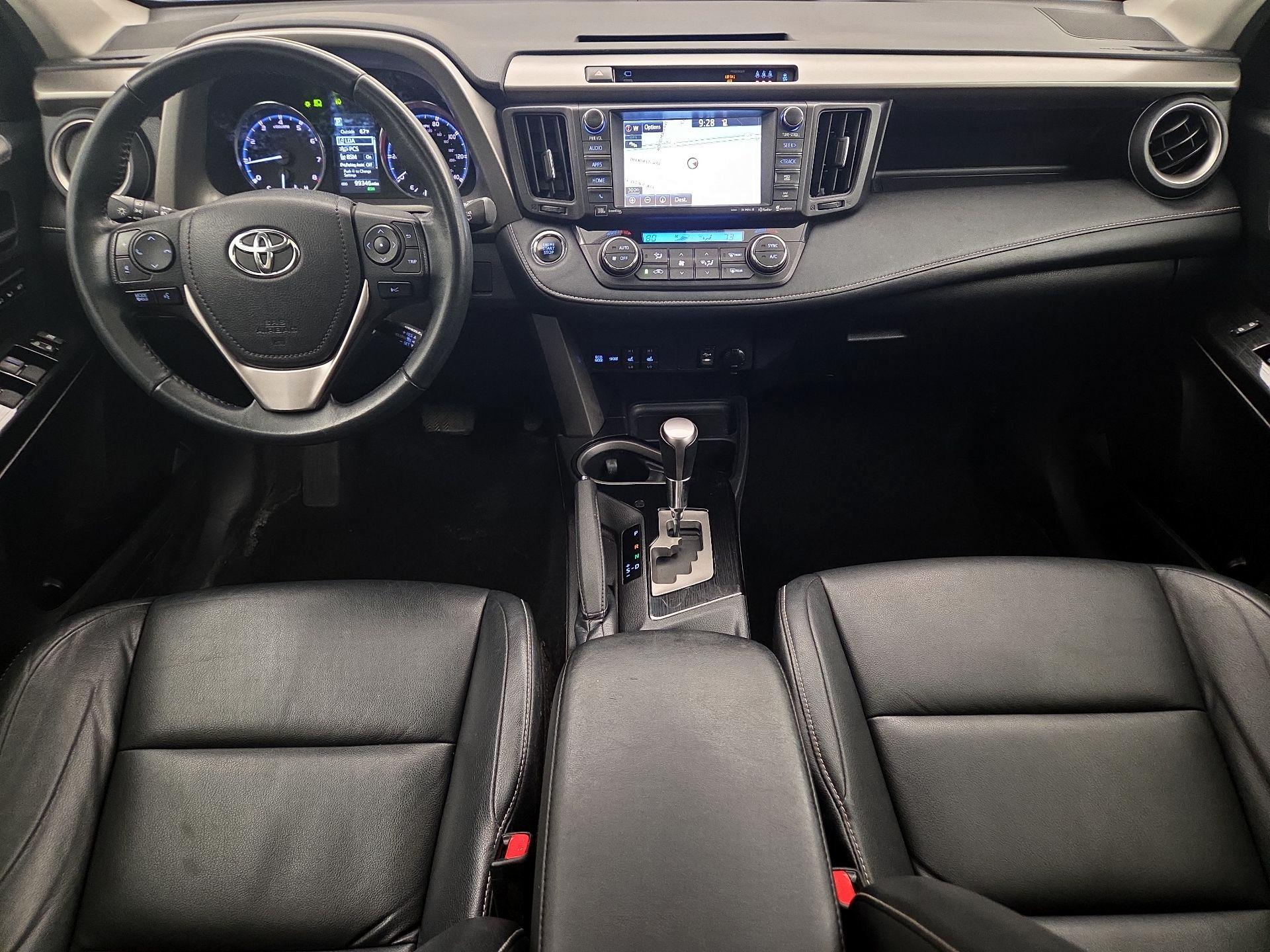 Thumbnail: 2017 Toyota RAV4 - 9