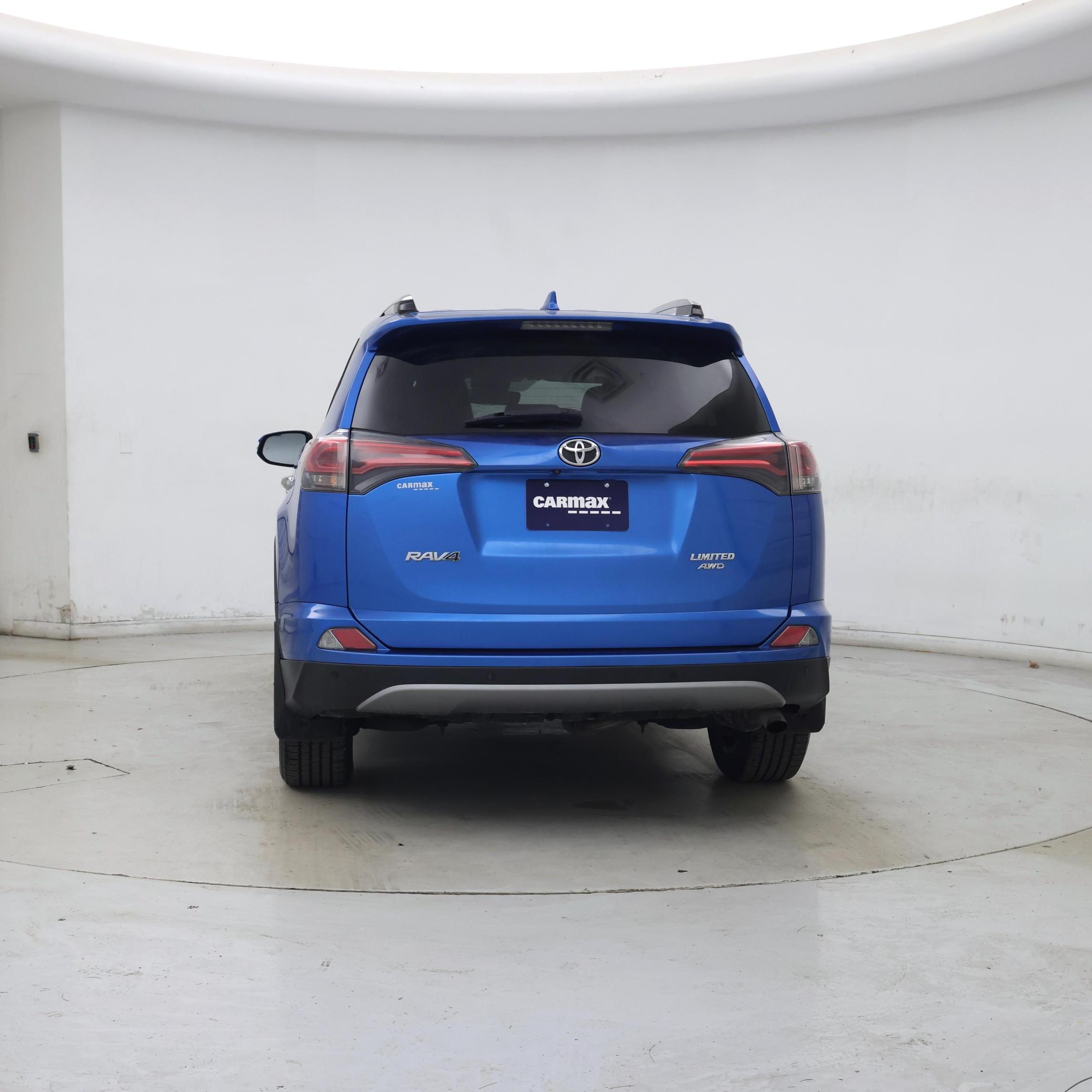 Thumbnail: 2017 Toyota RAV4 - 6