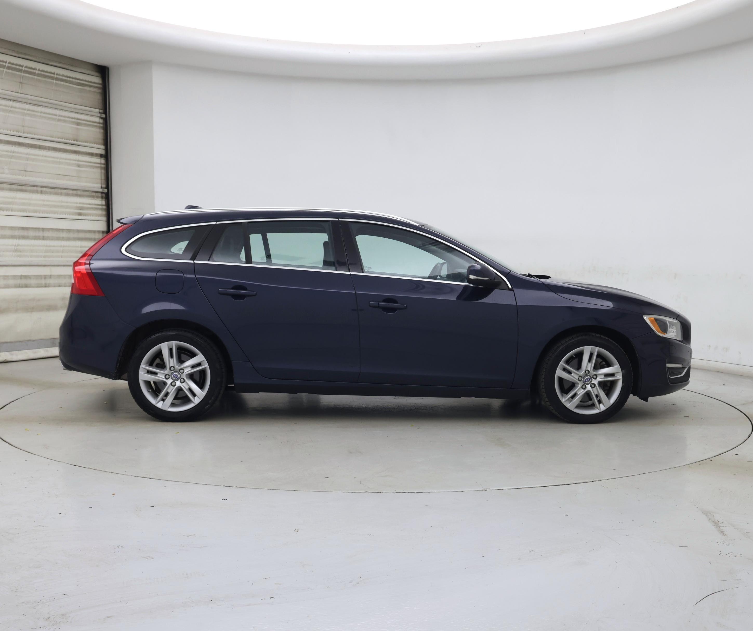 Thumbnail: 2015 Volvo V60 - 7