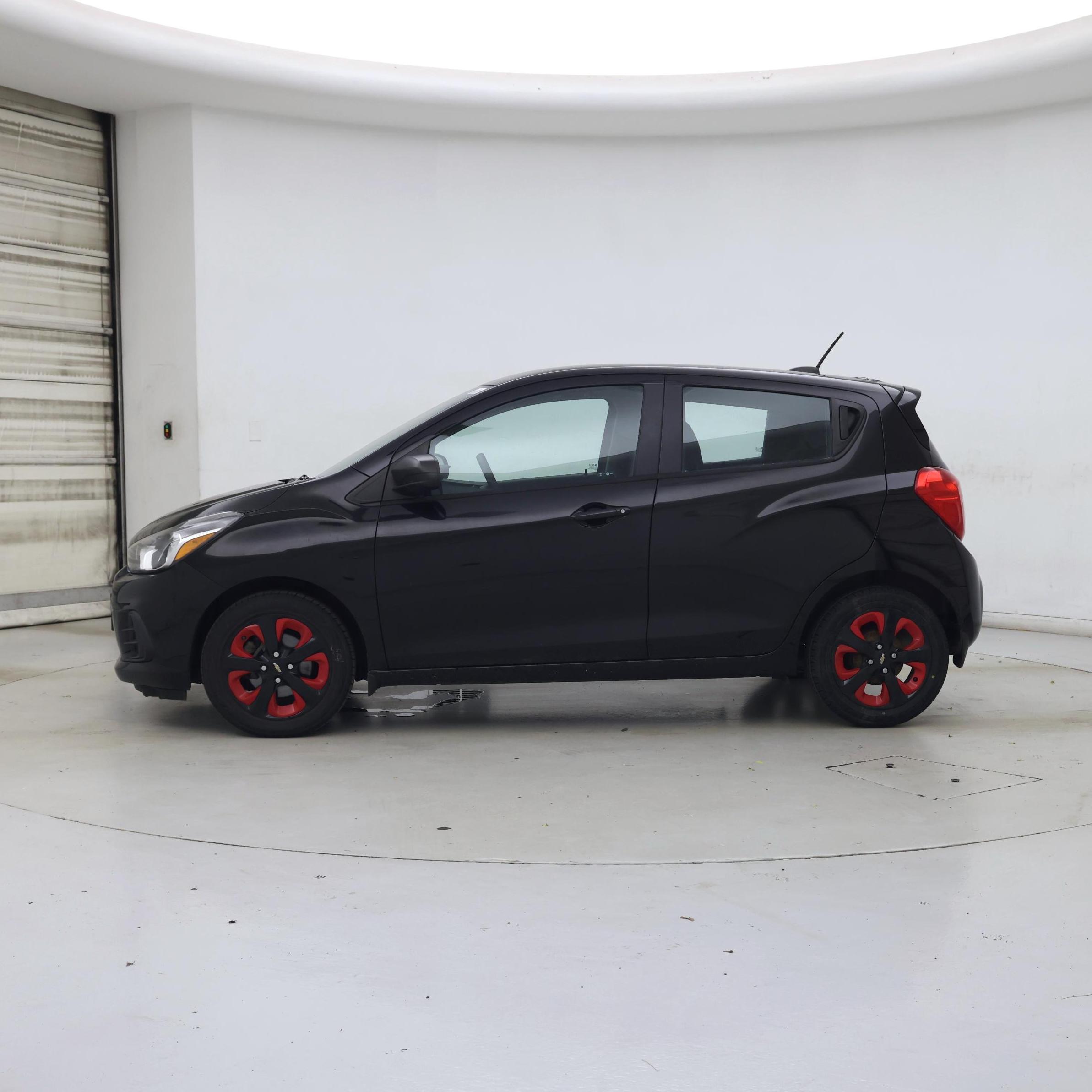 Thumbnail: 2017 Chevrolet Spark - 3