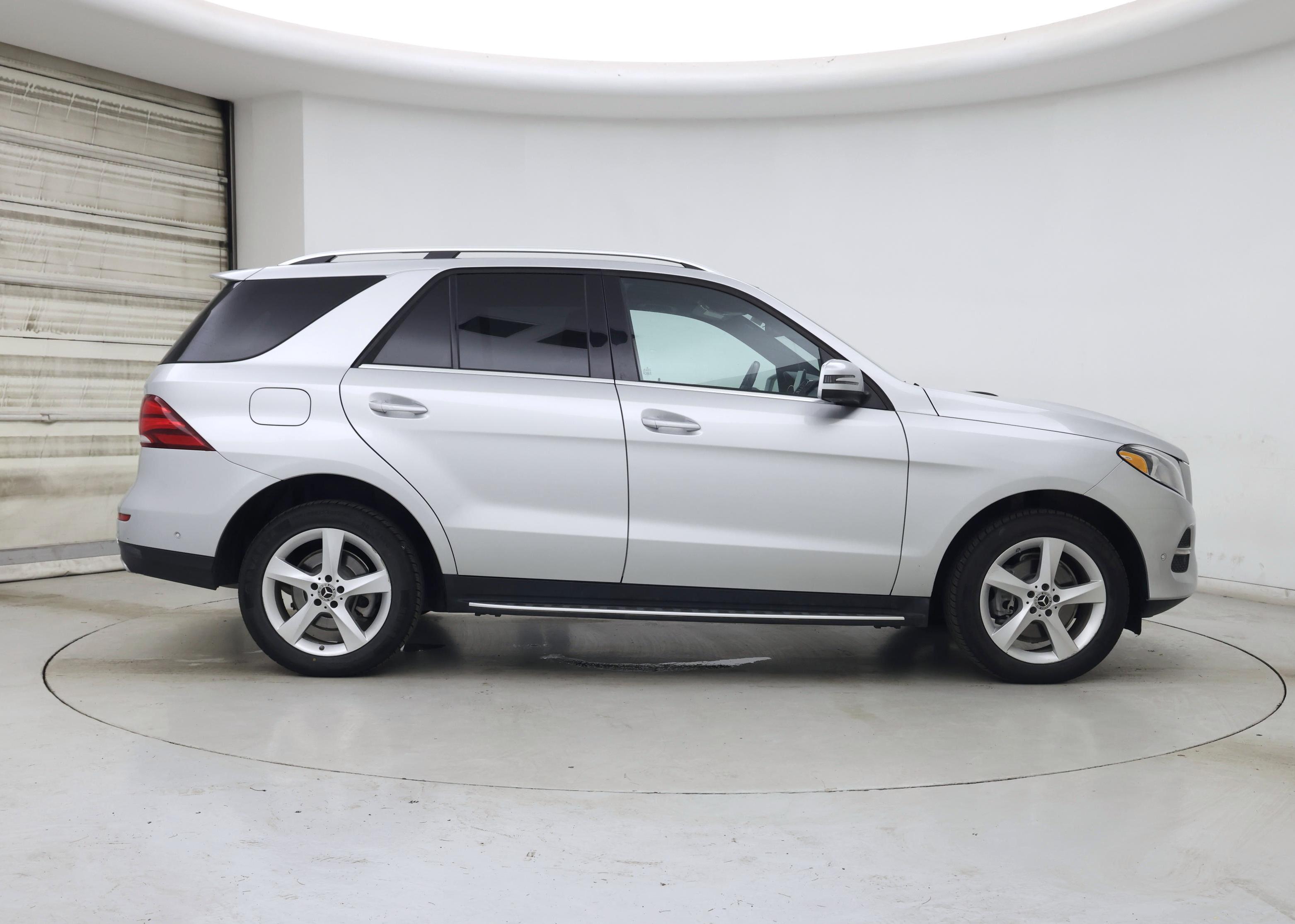 Thumbnail: 2018 Mercedes-Benz GLE - 7