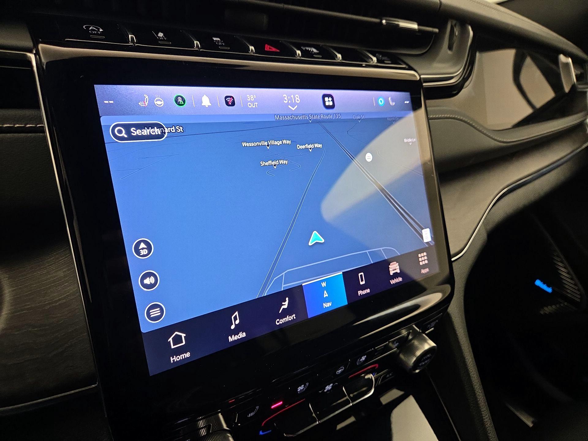 Thumbnail: 2023 Jeep Grand Cherokee - 14