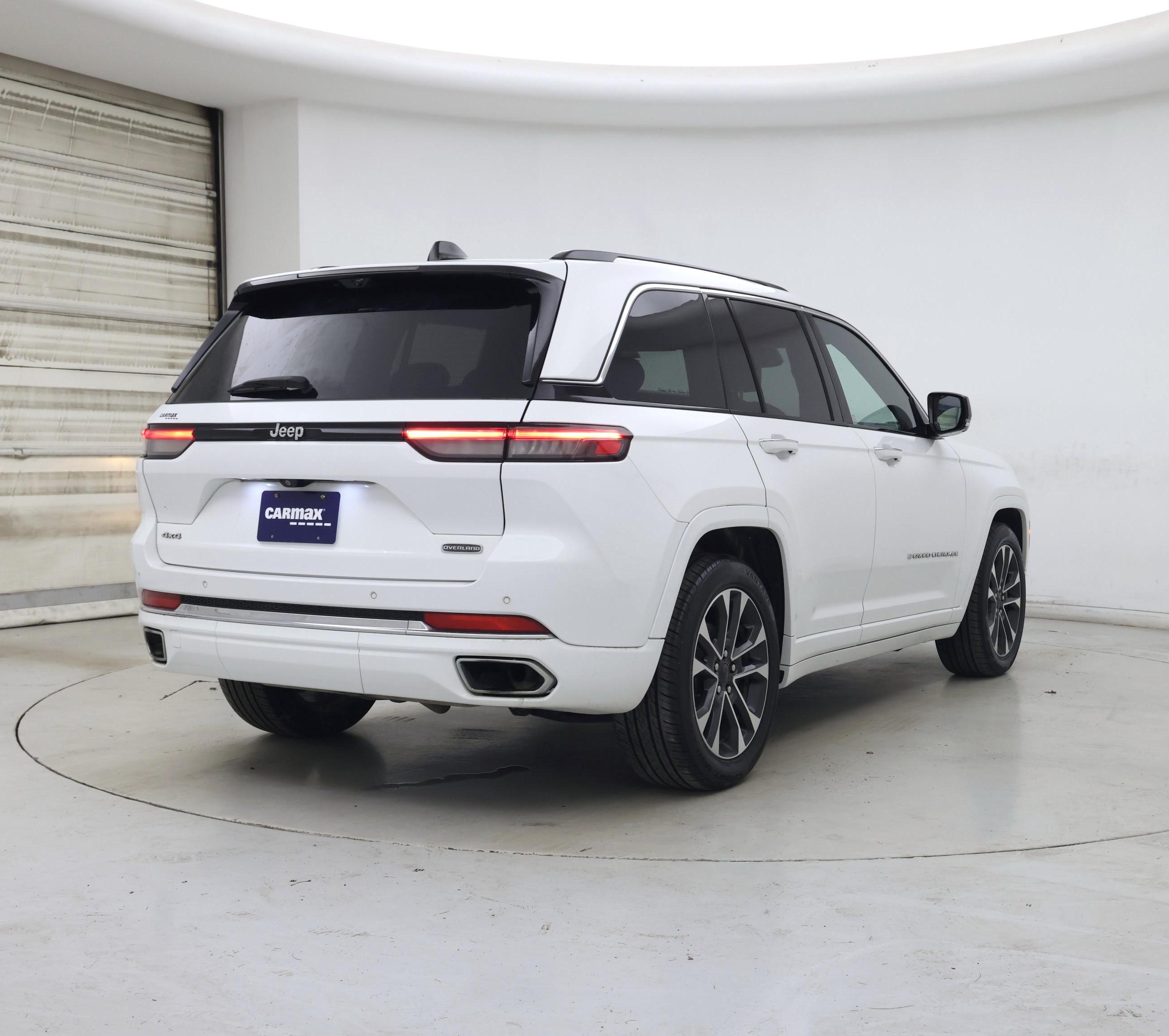 Thumbnail: 2023 Jeep Grand Cherokee - 8