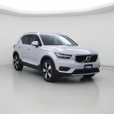 2022 Volvo XC40 T5 Momentum