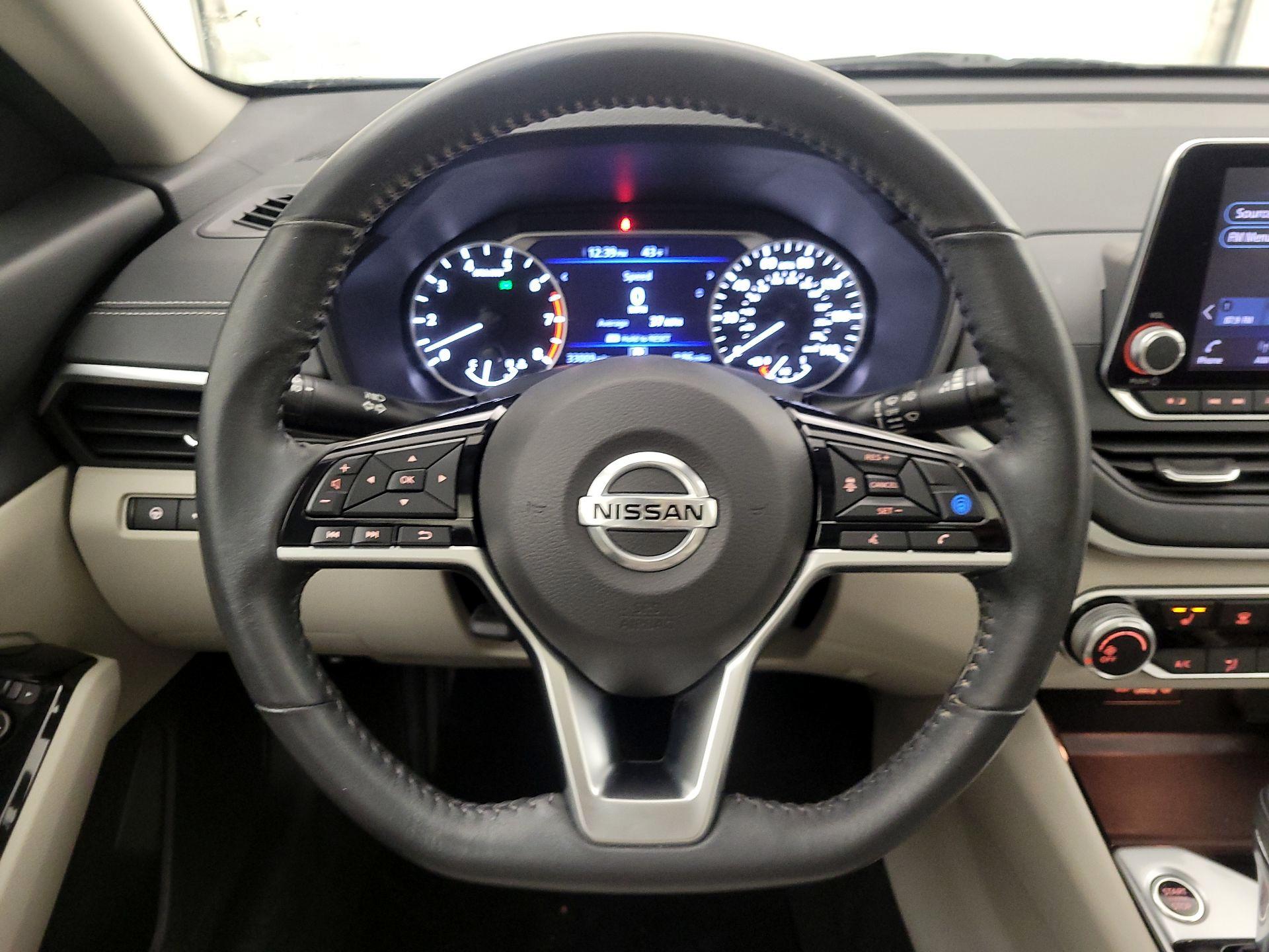Thumbnail: 2022 Nissan Altima - 10
