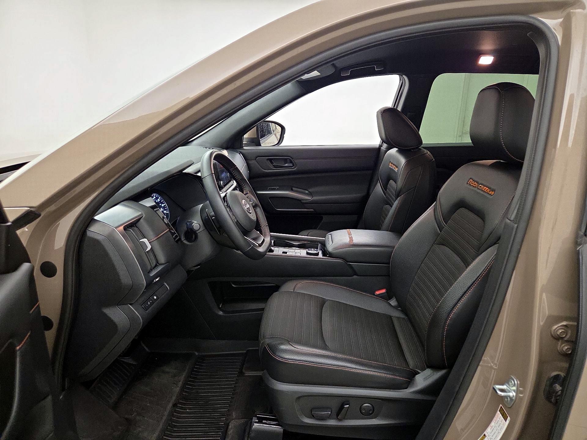 Thumbnail: 2023 Nissan Pathfinder - 11