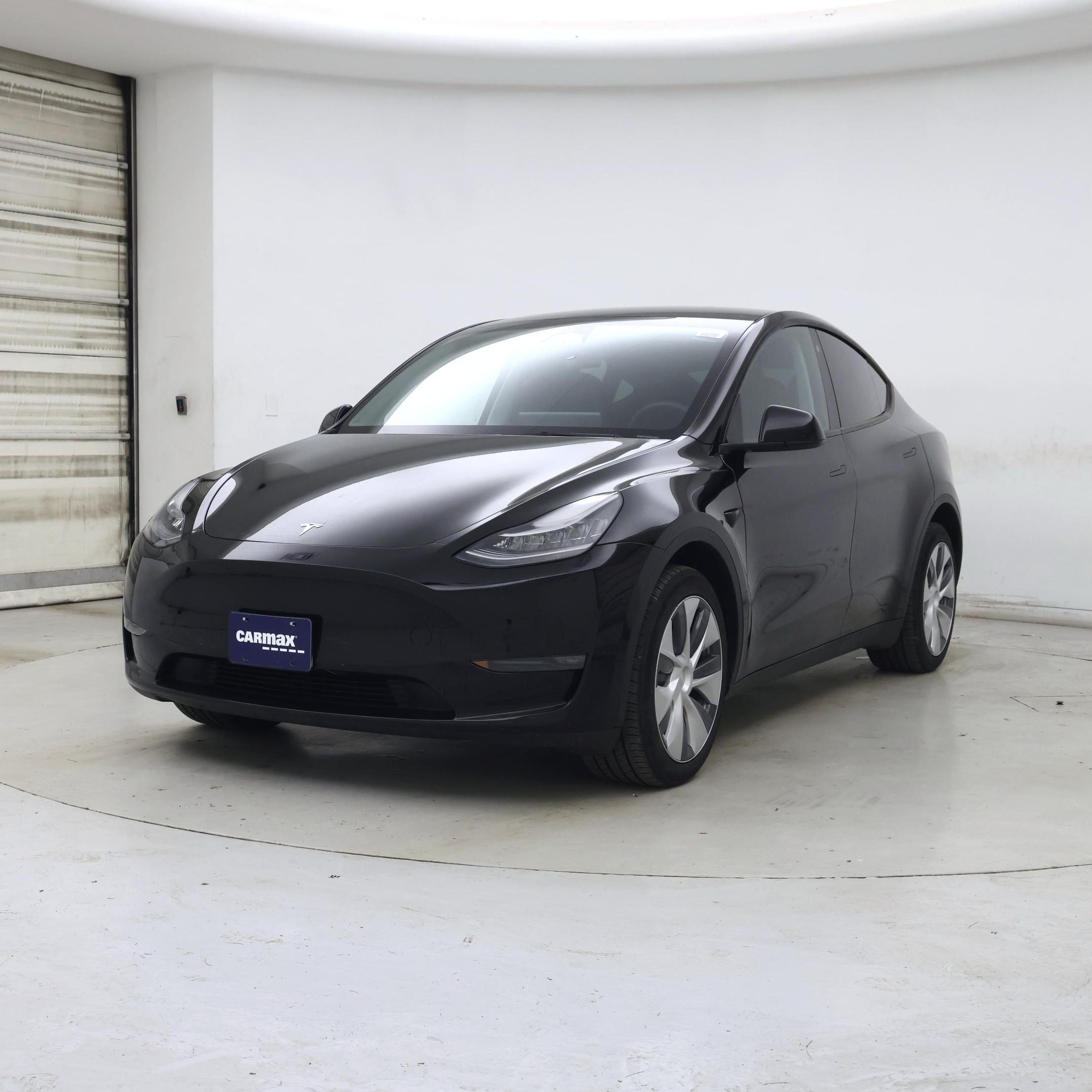 Thumbnail: 2023 Tesla Model Y - 4