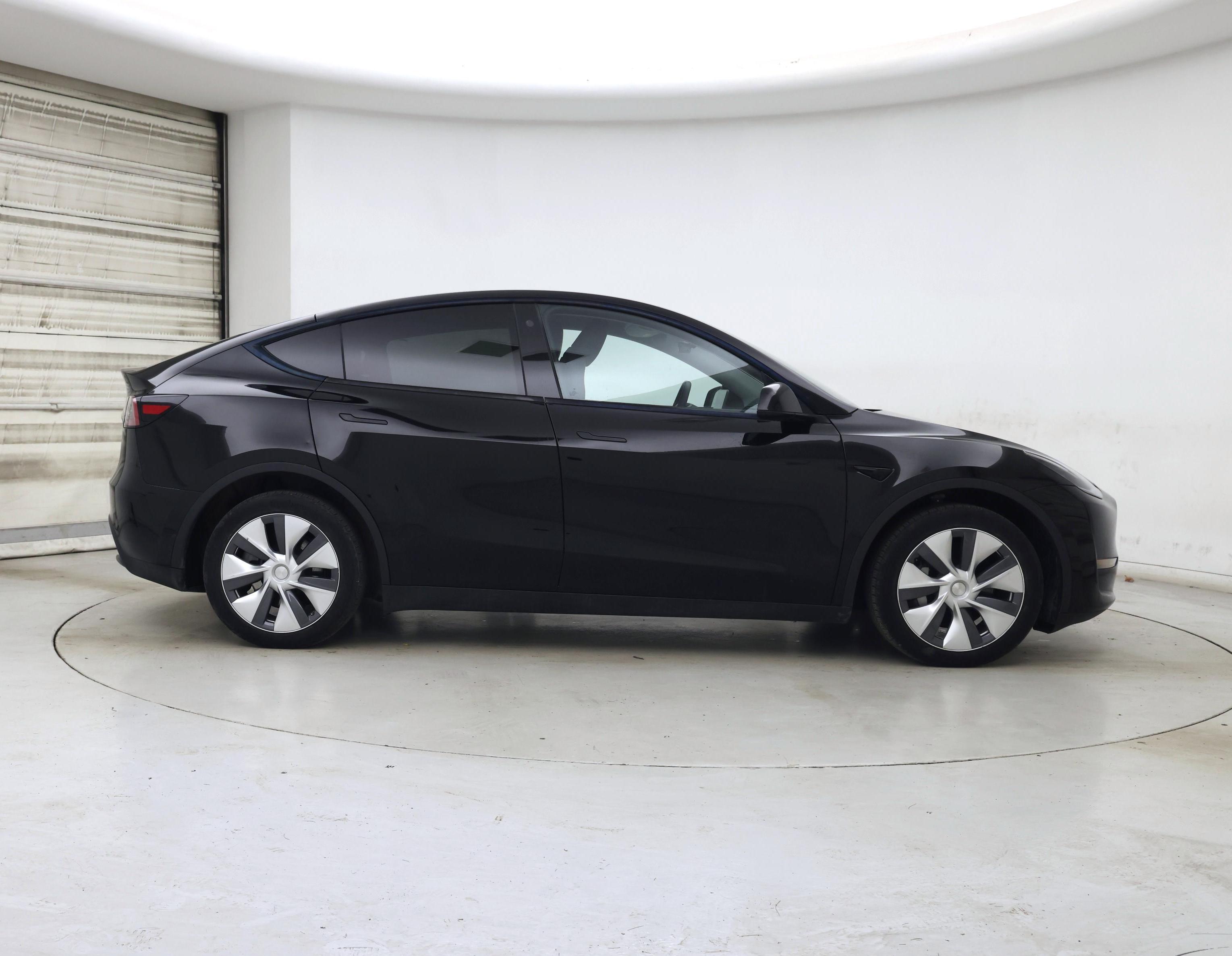 Thumbnail: 2023 Tesla Model Y - 7