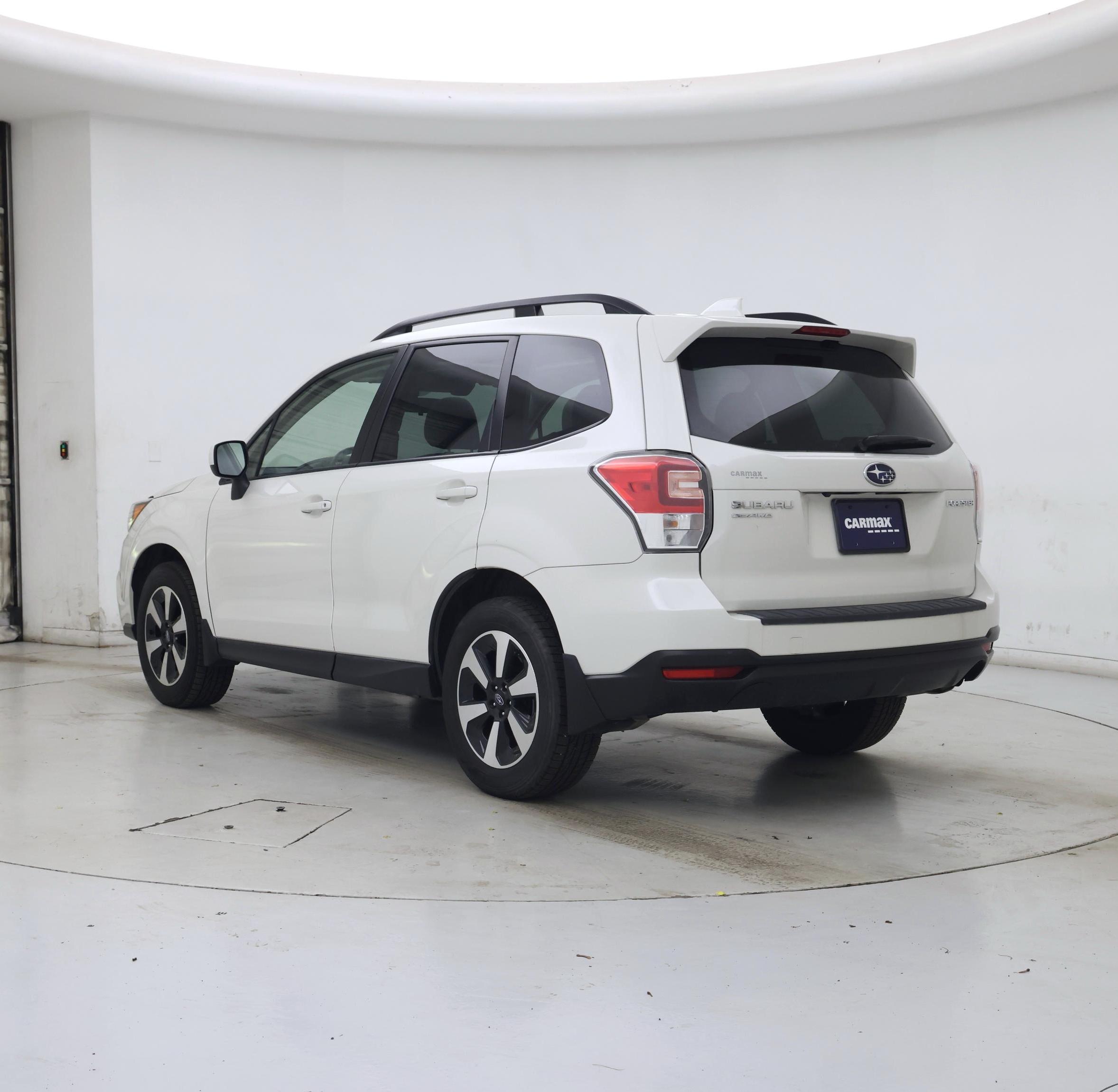 Thumbnail: 2018 Subaru Forester - 2