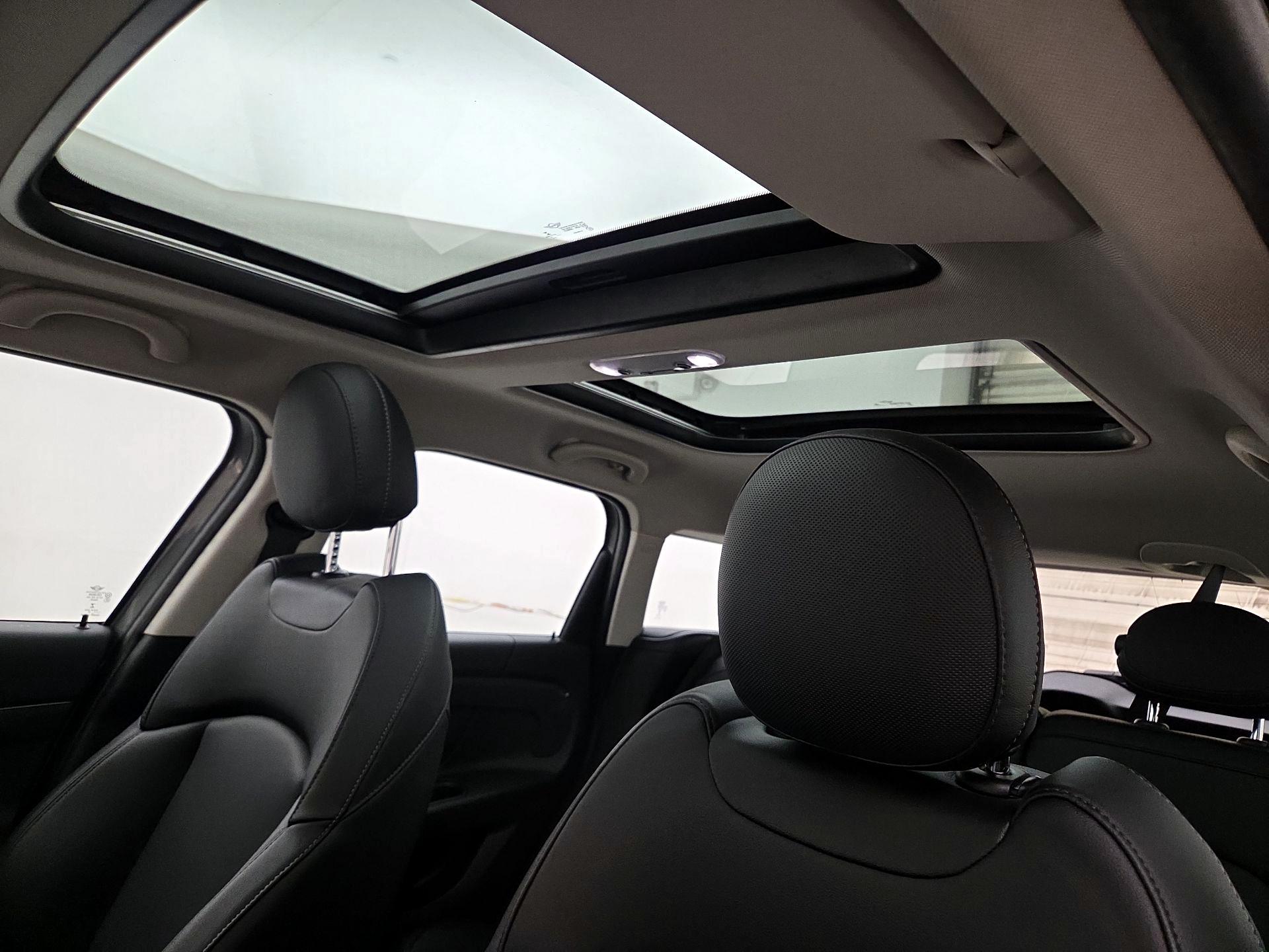 Thumbnail: 2019 MINI Cooper Countryman - 19