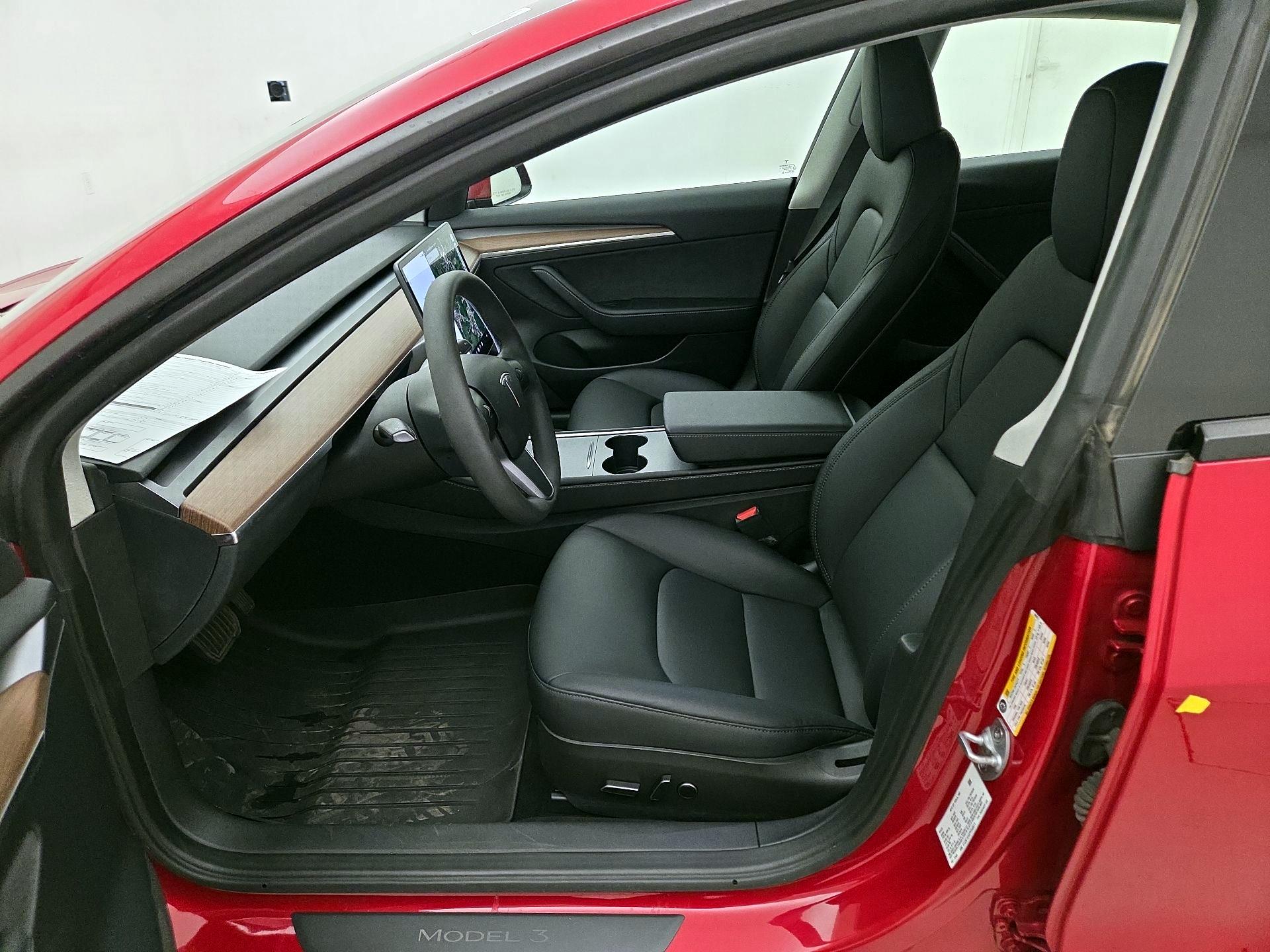 Thumbnail: 2023 Tesla Model 3 - 11
