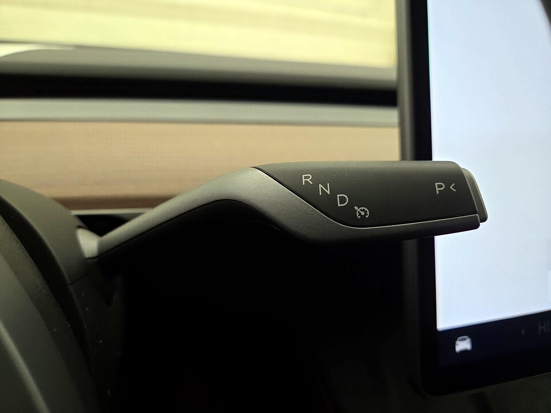 Thumbnail: 2023 Tesla Model 3 - 17