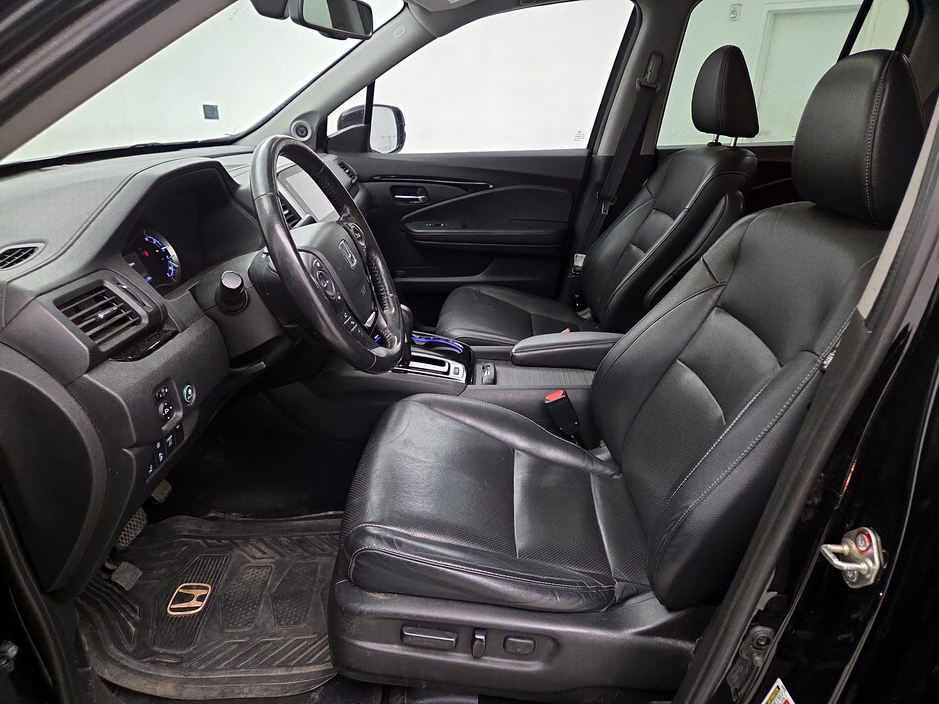 Thumbnail: 2019 Honda Ridgeline - 11