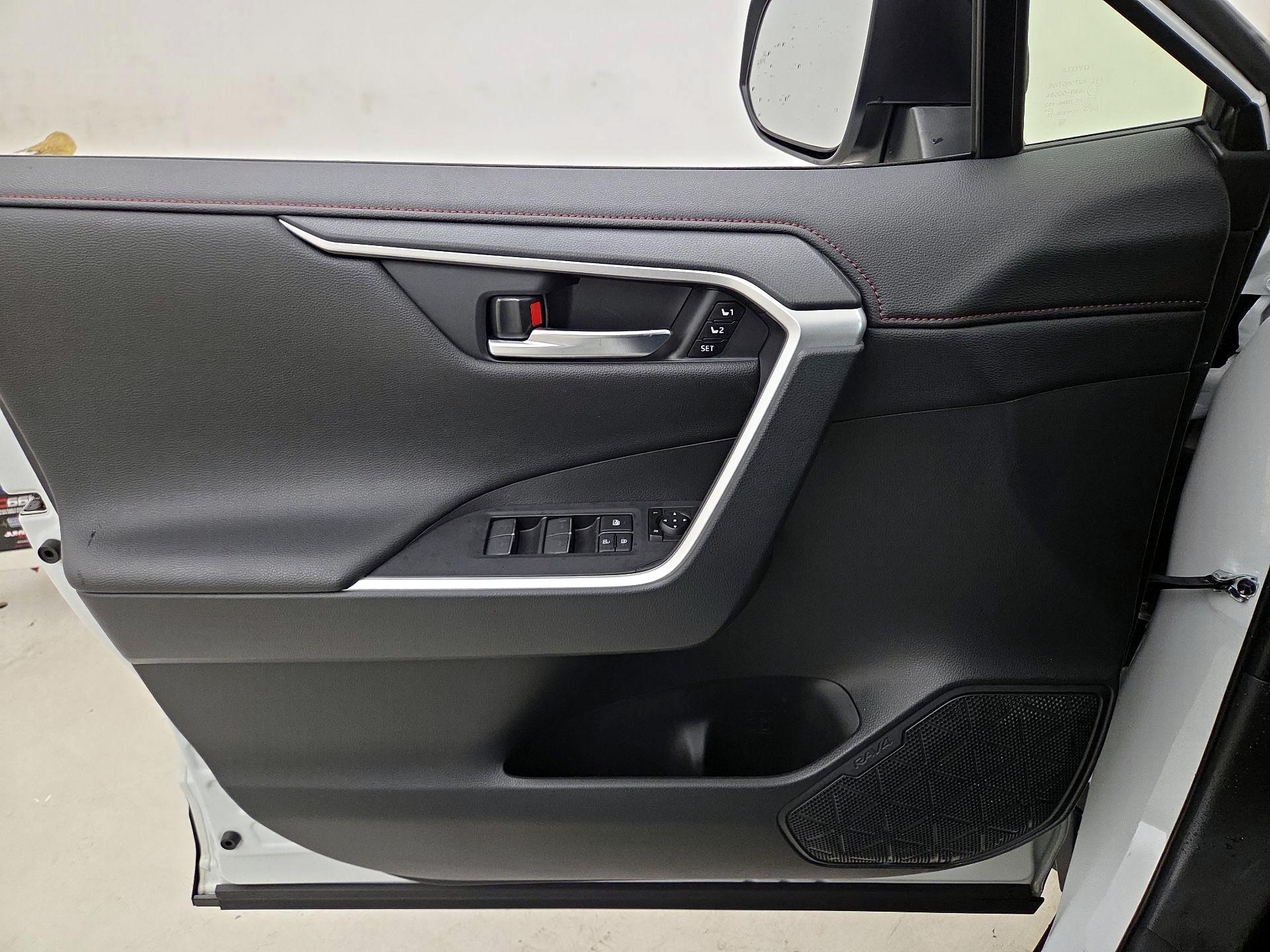 Thumbnail: 2024 Toyota RAV4 - 12