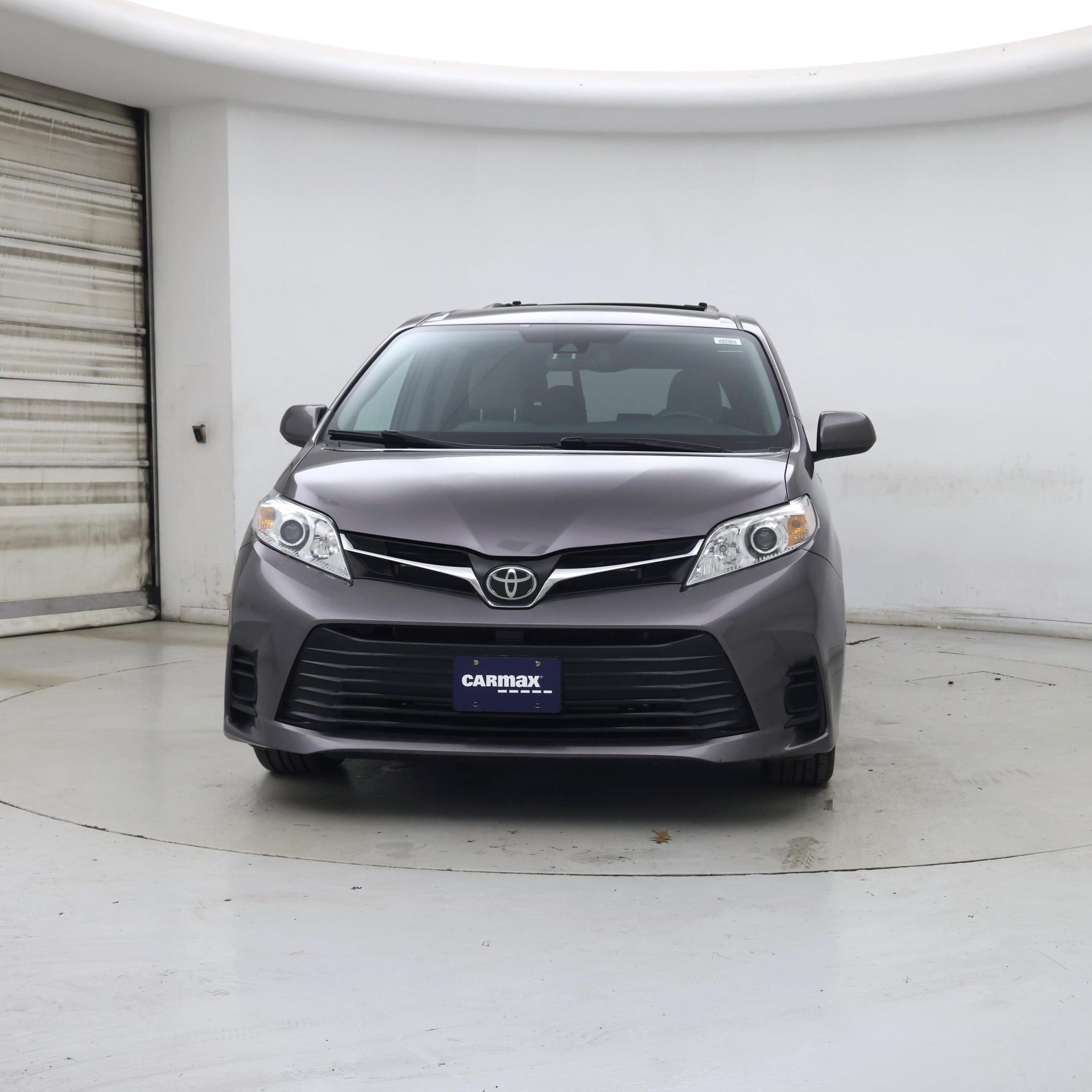 Thumbnail: 2019 Toyota Sienna - 5