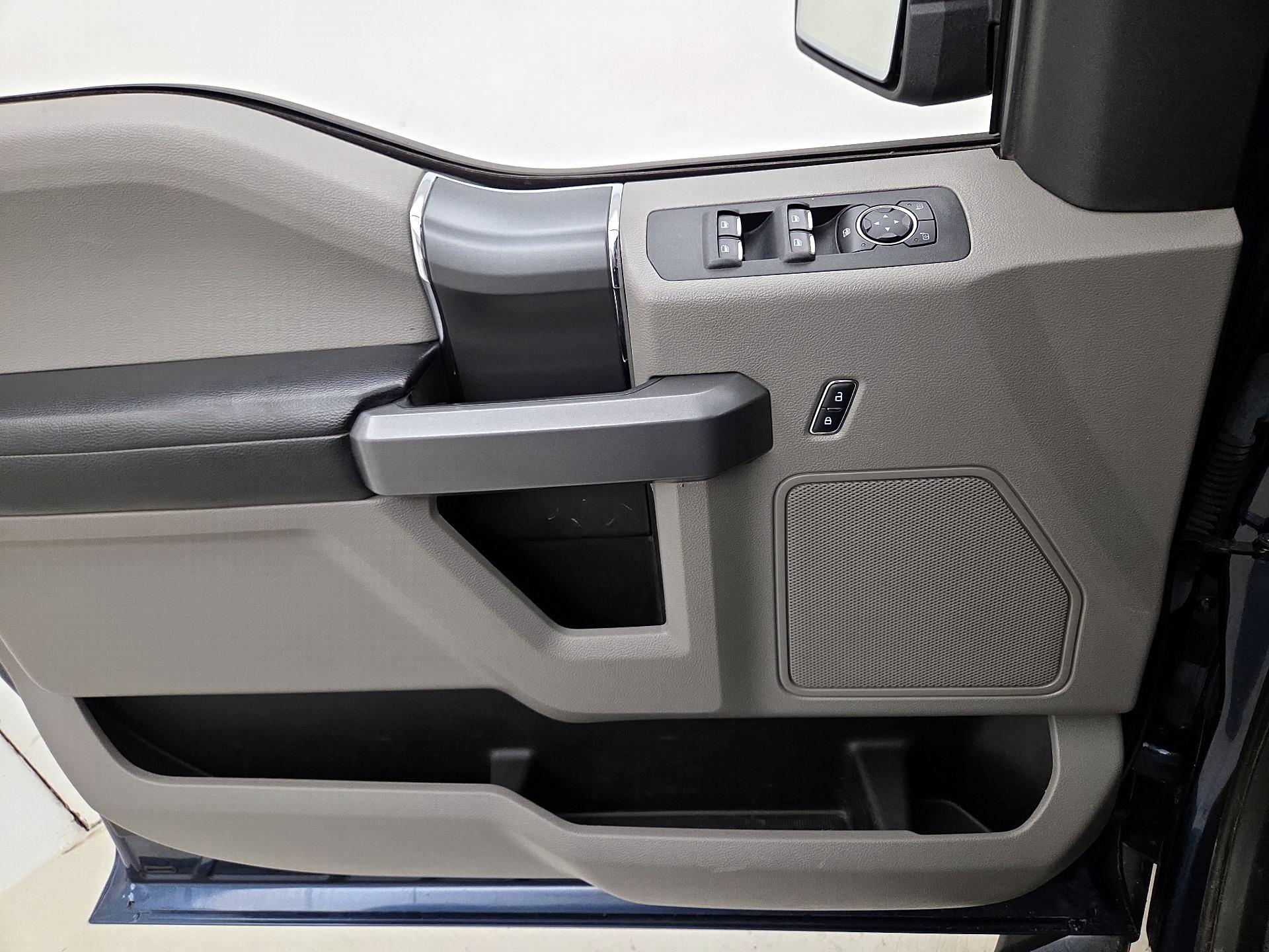 Thumbnail: 2016 Ford F-150 - 12