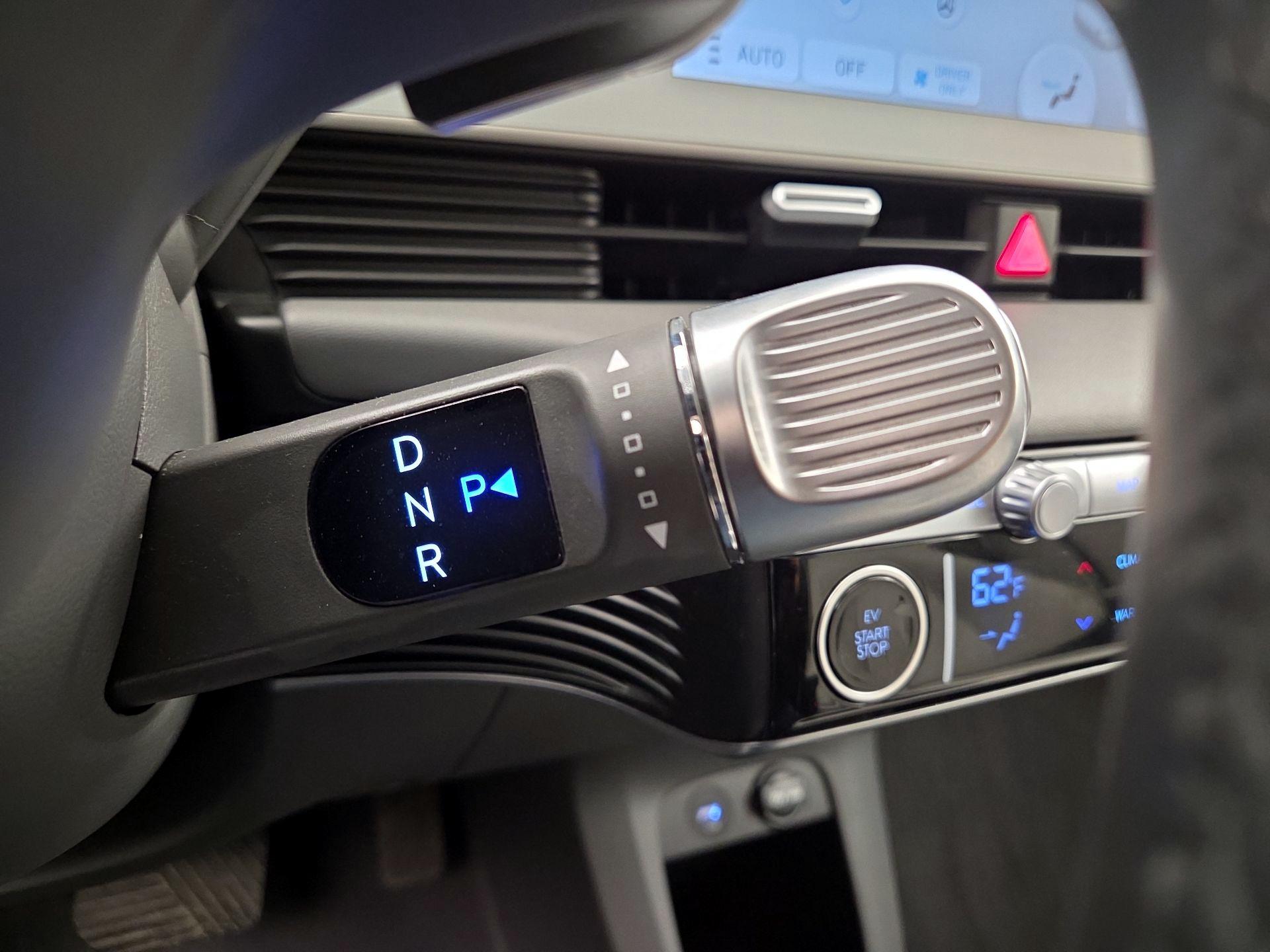 Thumbnail: 2023 Hyundai Ioniq 5 - 18