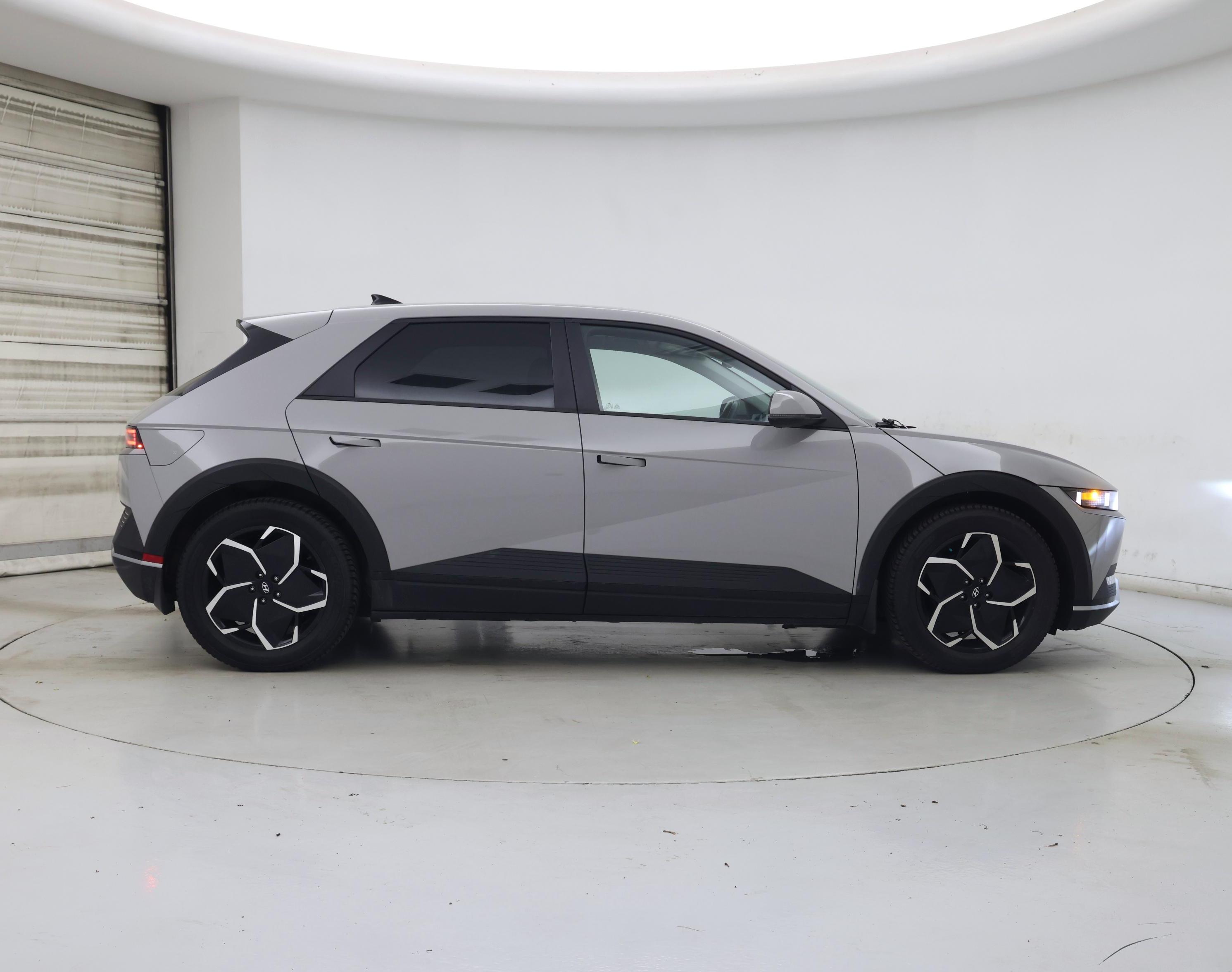 Thumbnail: 2023 Hyundai Ioniq 5 - 7