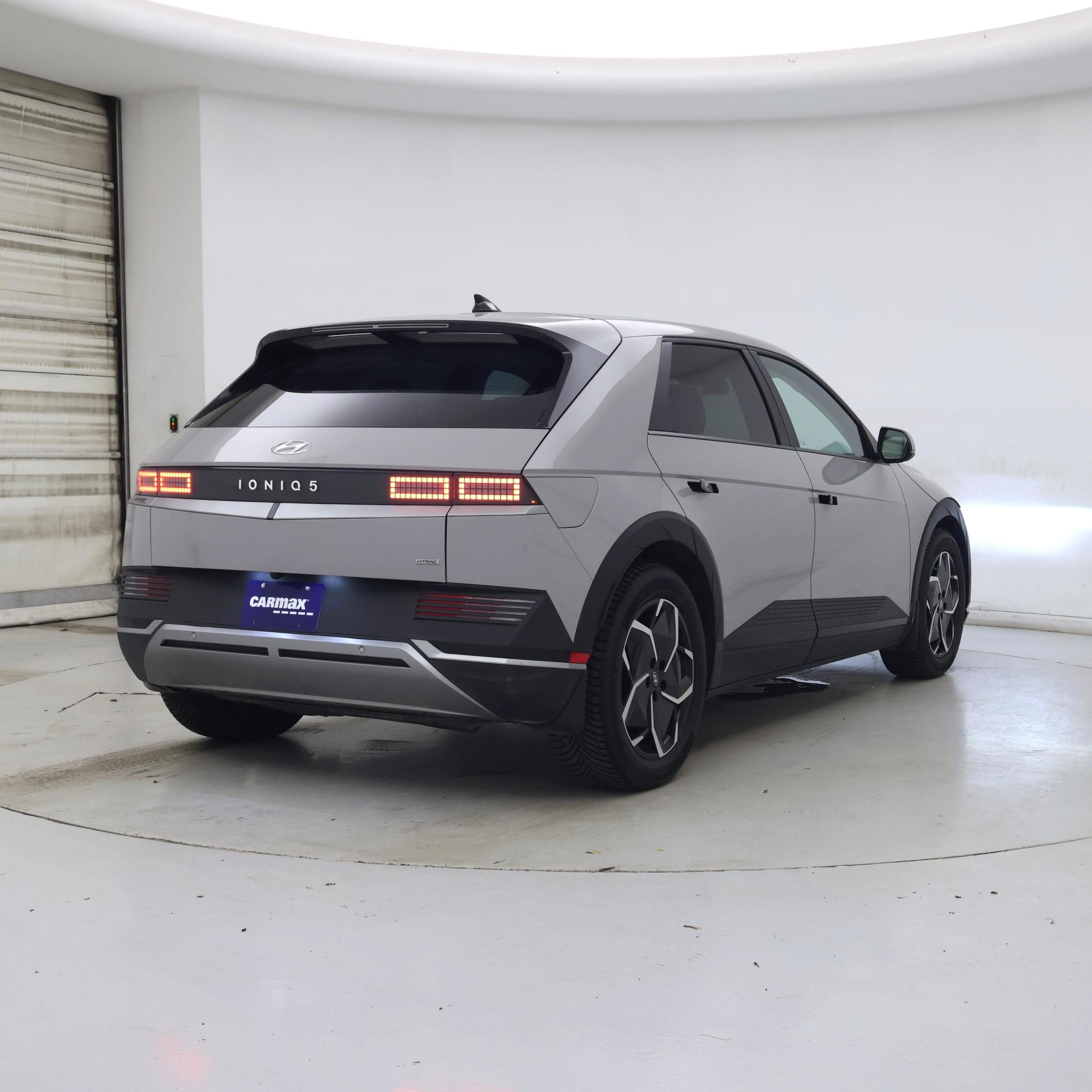 Thumbnail: 2023 Hyundai Ioniq 5 - 8