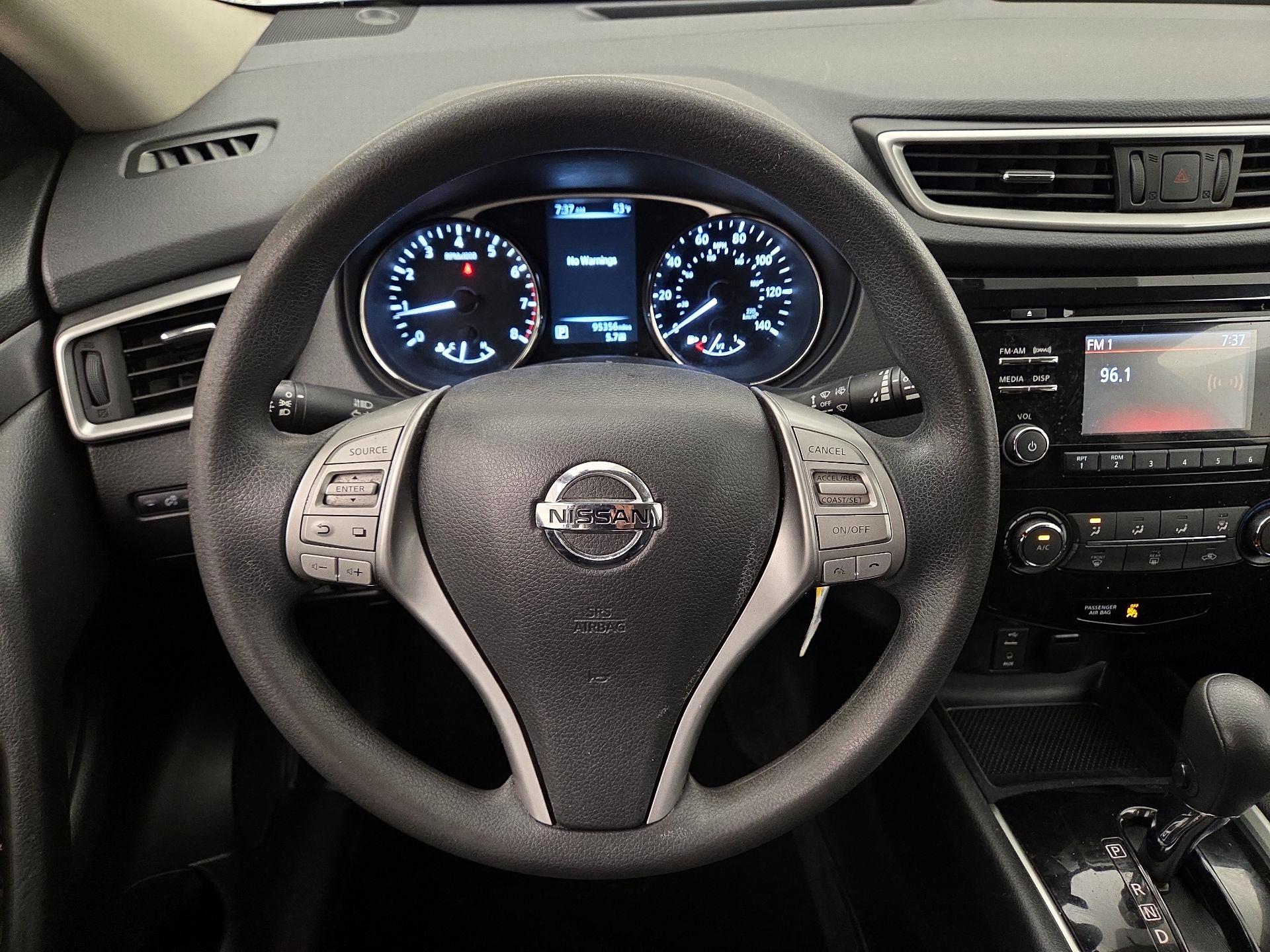 Thumbnail: 2016 Nissan Rogue - 10