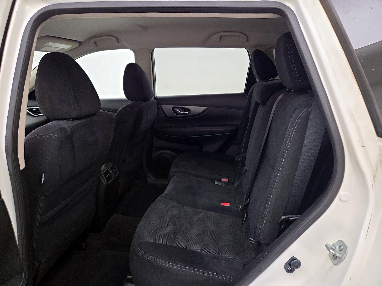 2016 Nissan Rogue S - Photo 20
