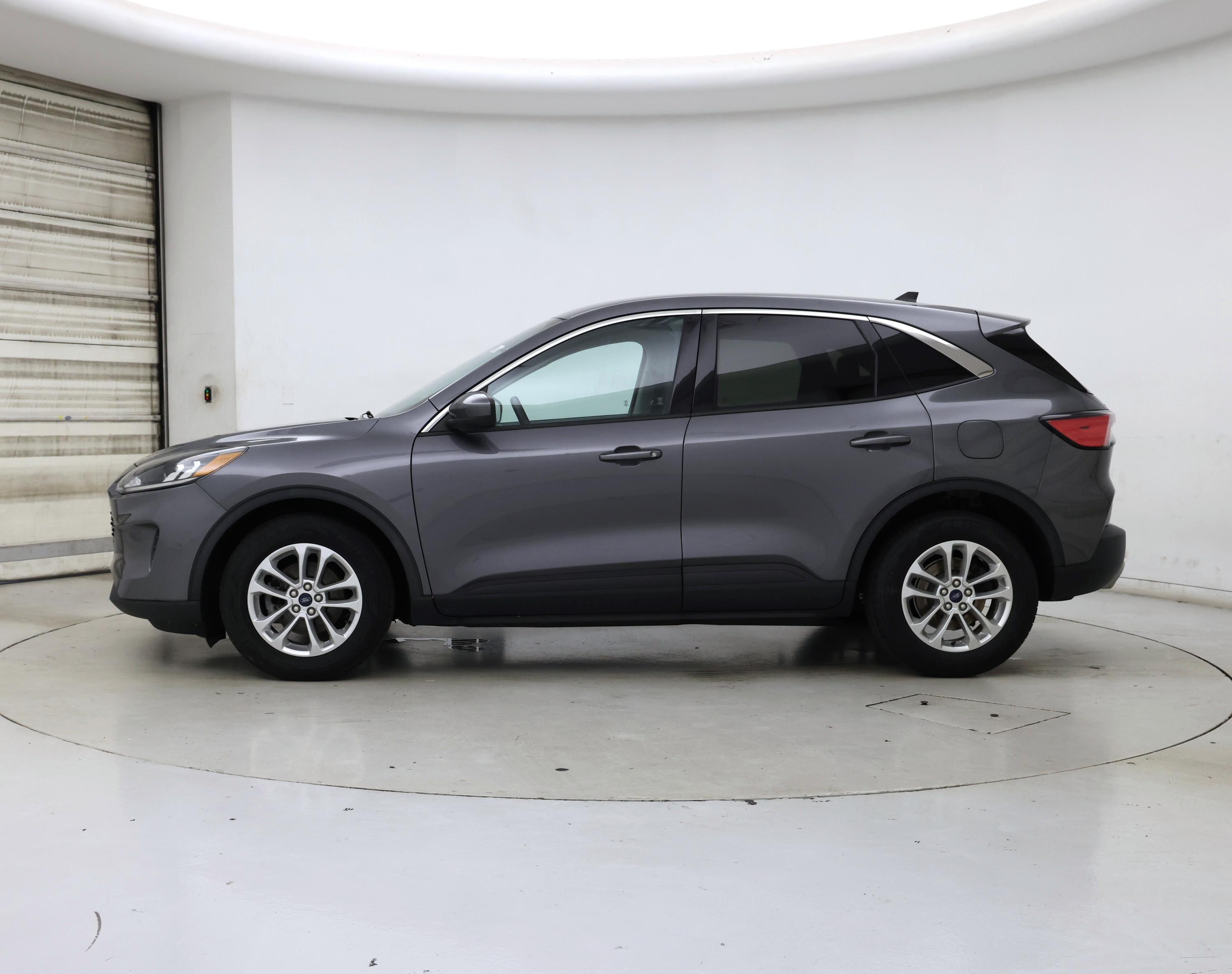 Thumbnail: 2021 Ford Escape - 3