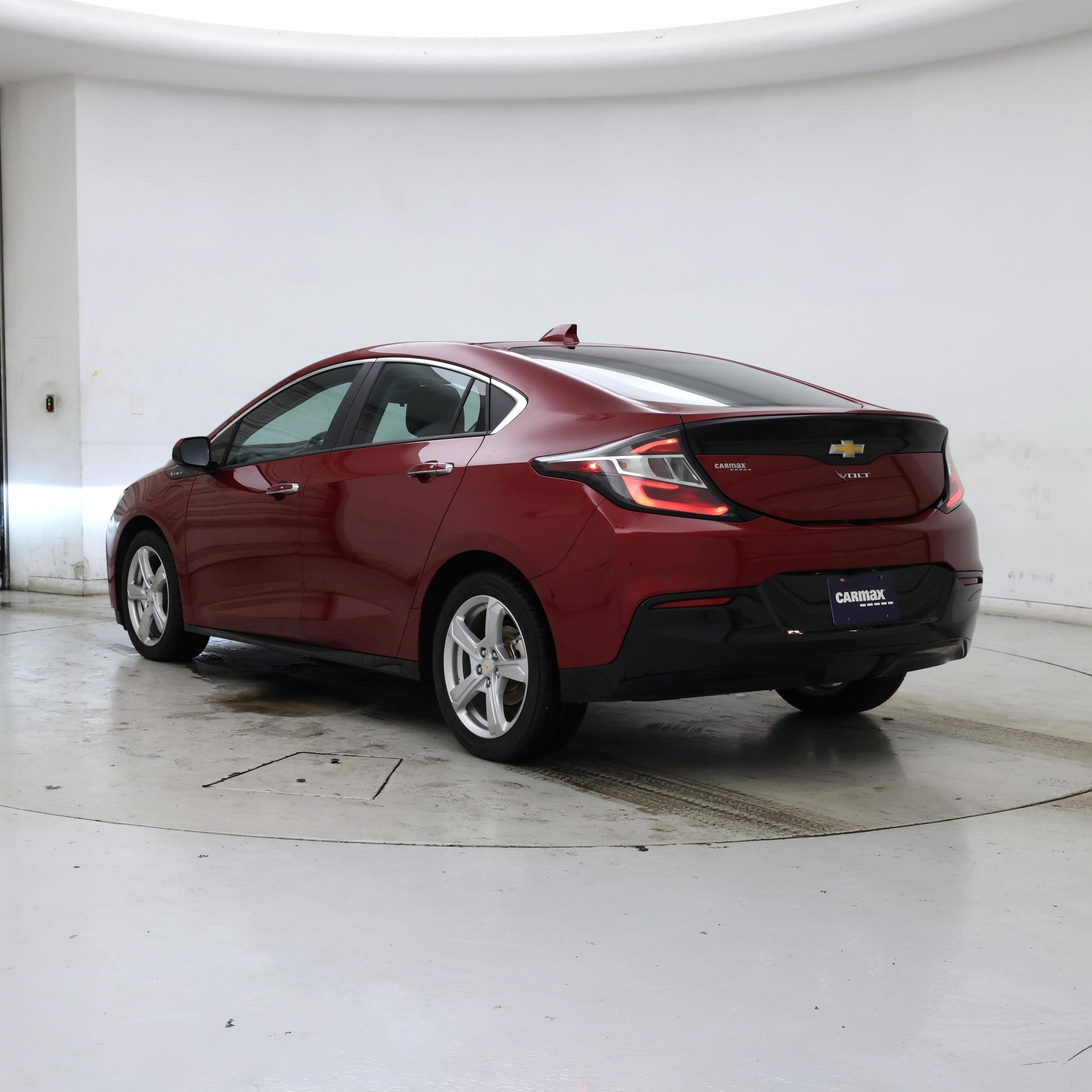 Thumbnail: 2018 Chevrolet Volt - 2