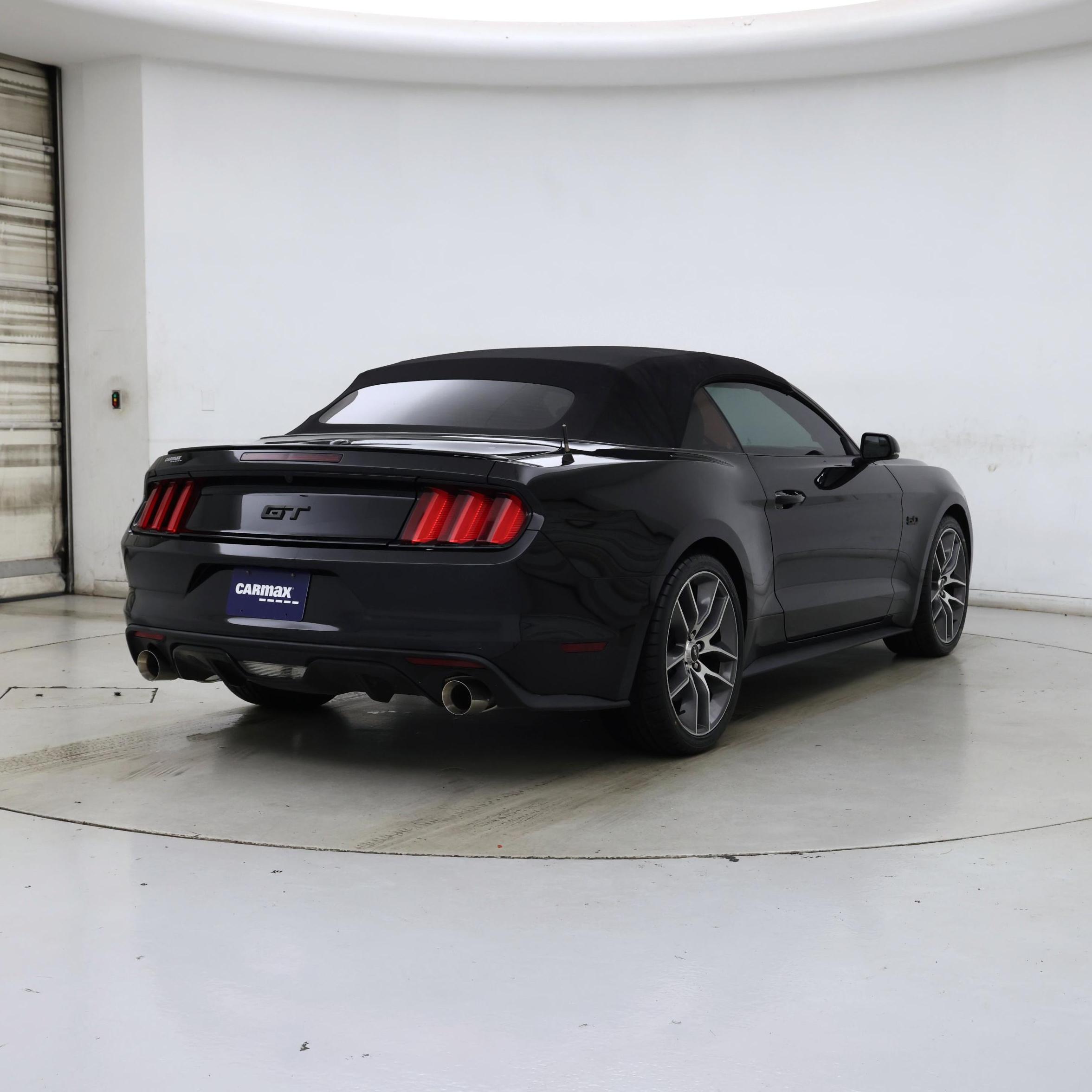 Thumbnail: 2015 Ford Mustang - 8