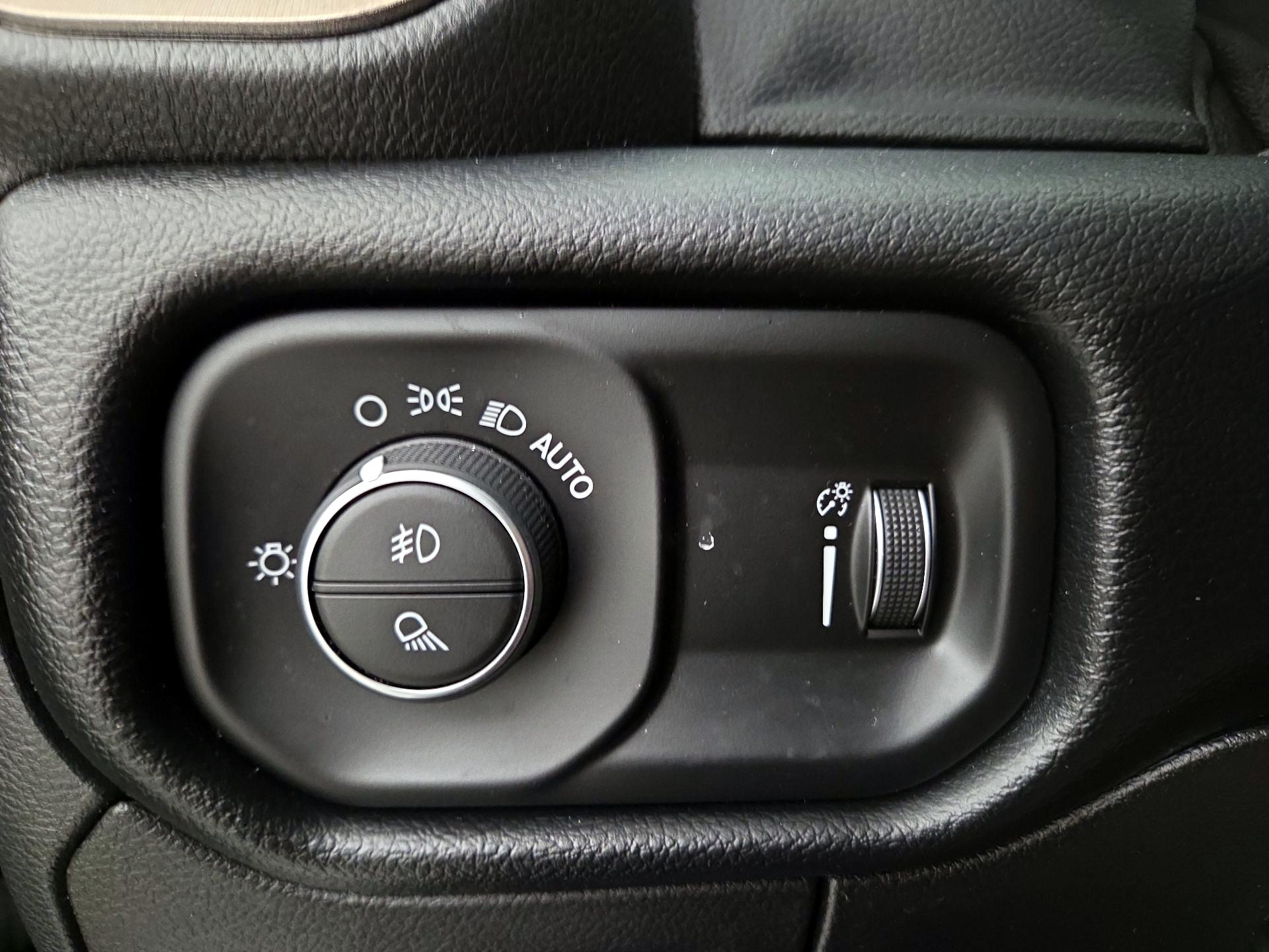 Thumbnail: 2021 RAM 1500 - 13