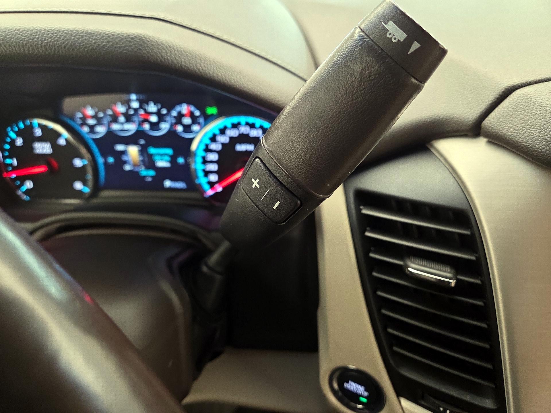 Thumbnail: 2019 GMC Yukon - 17